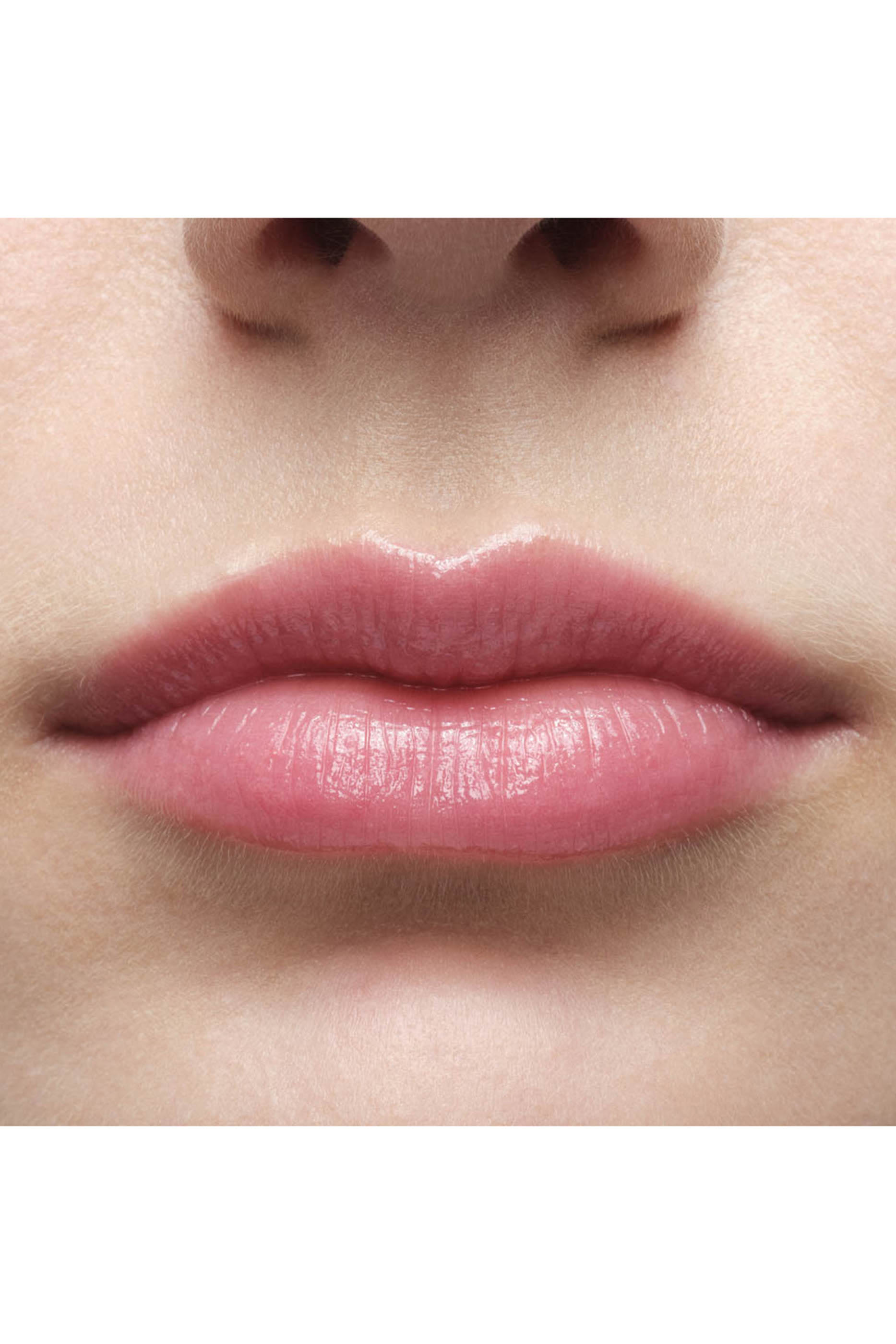 مرطب الشفاه لايت جلوينغ ليب كولور