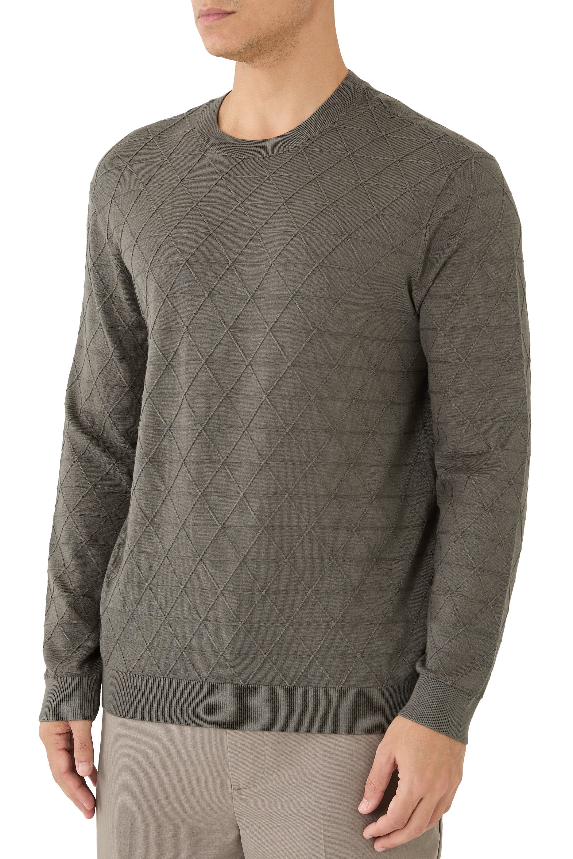 سويت شيرت ناينتي بياقة ضيقة