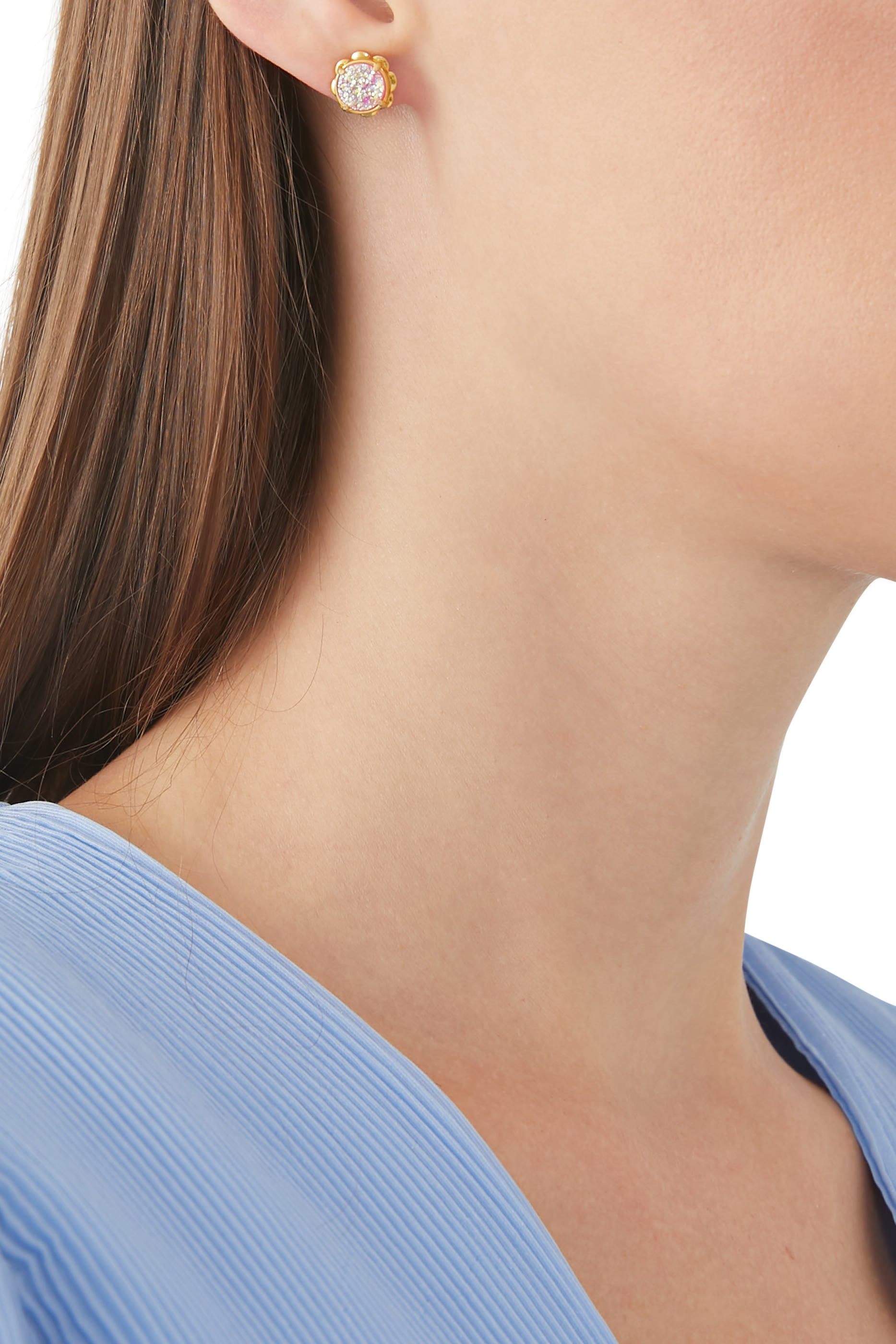 أقراط جلام مرصعة بأحجار