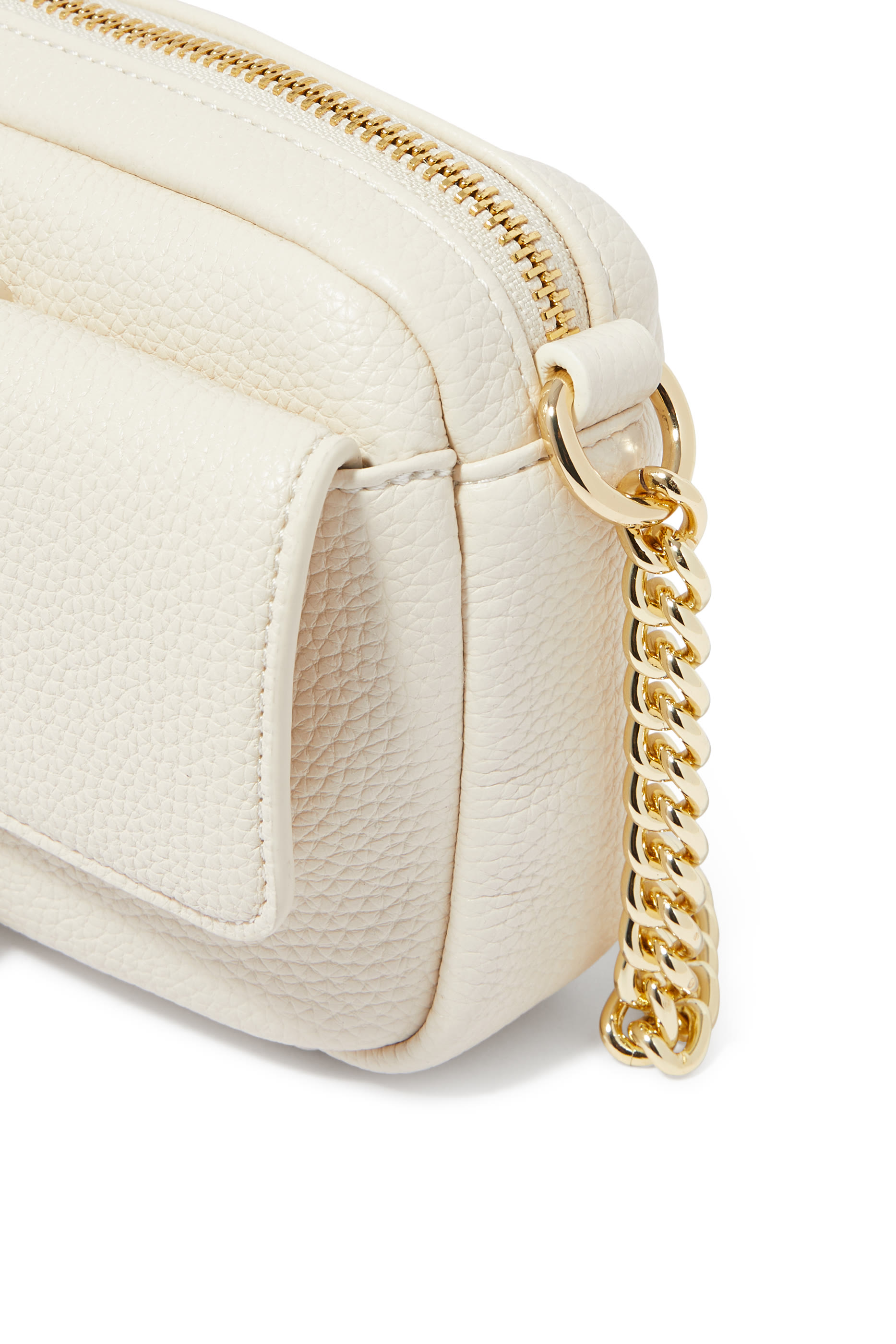 حقيبة بحمالة كتف سلسلة وحروف شعار الماركة