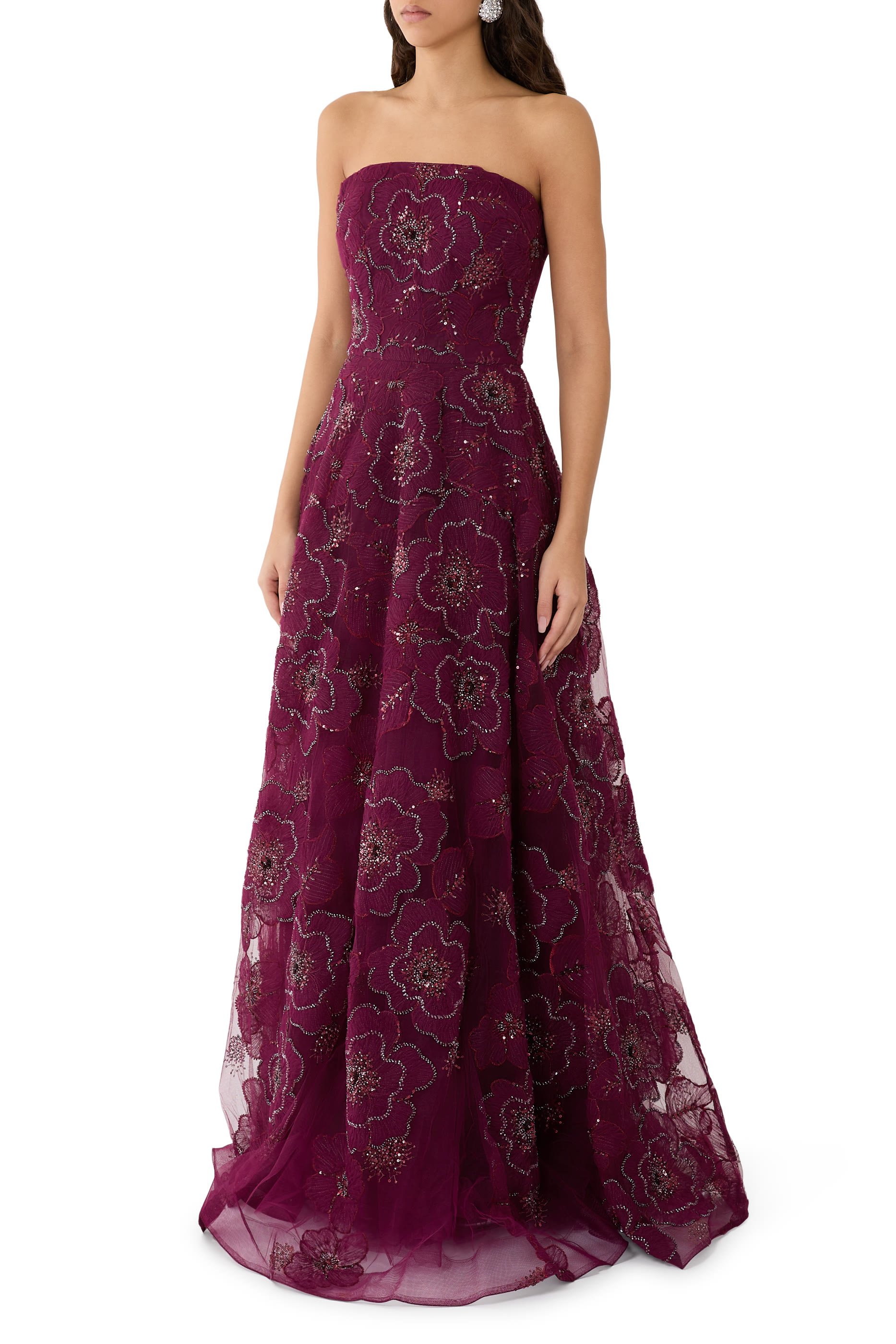 فستان سهرة بلا حمالات مزين بخرز وزهور بارزة الملمس