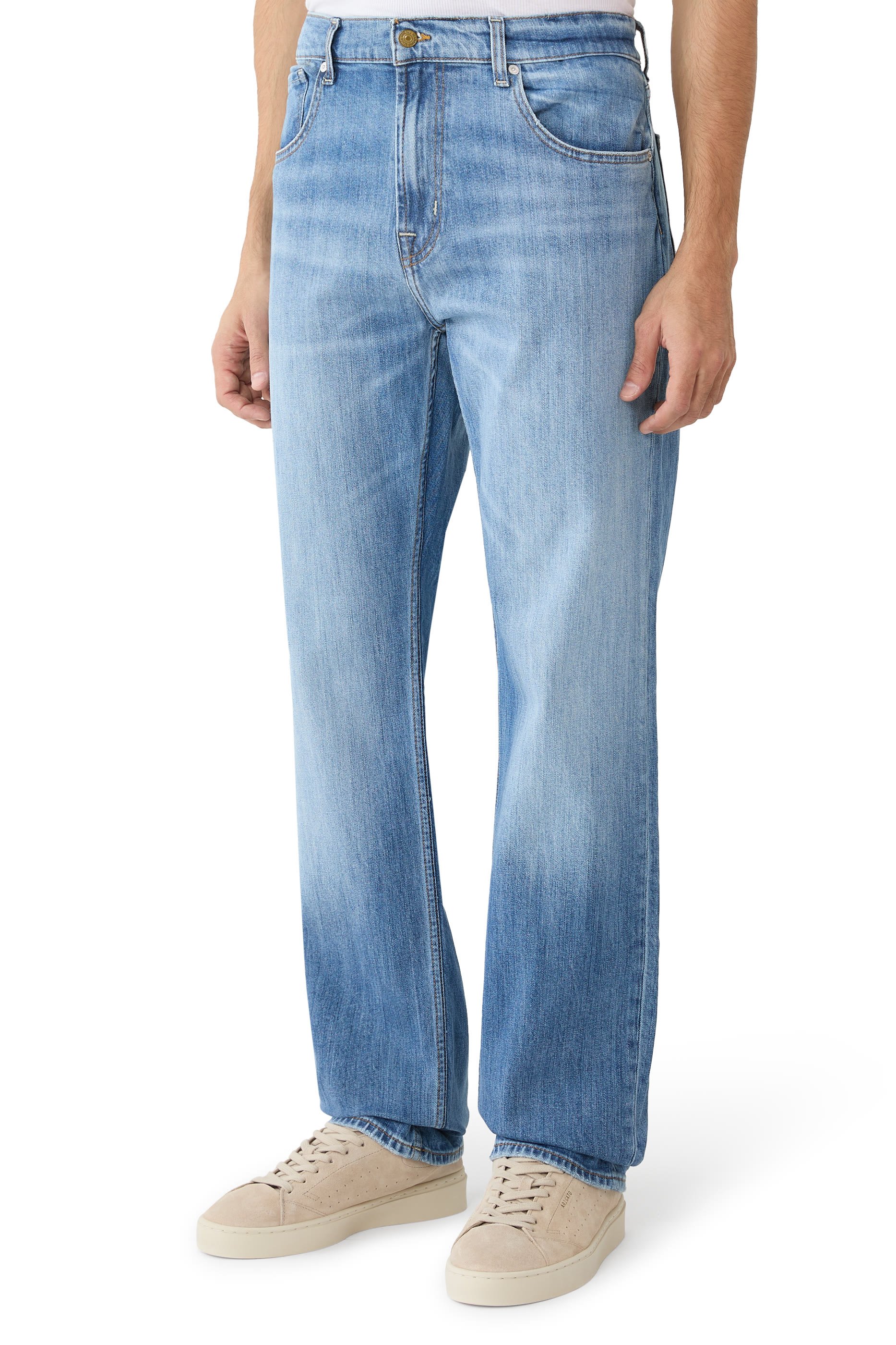 بنطال جينز بقصة ساق مستقيمة