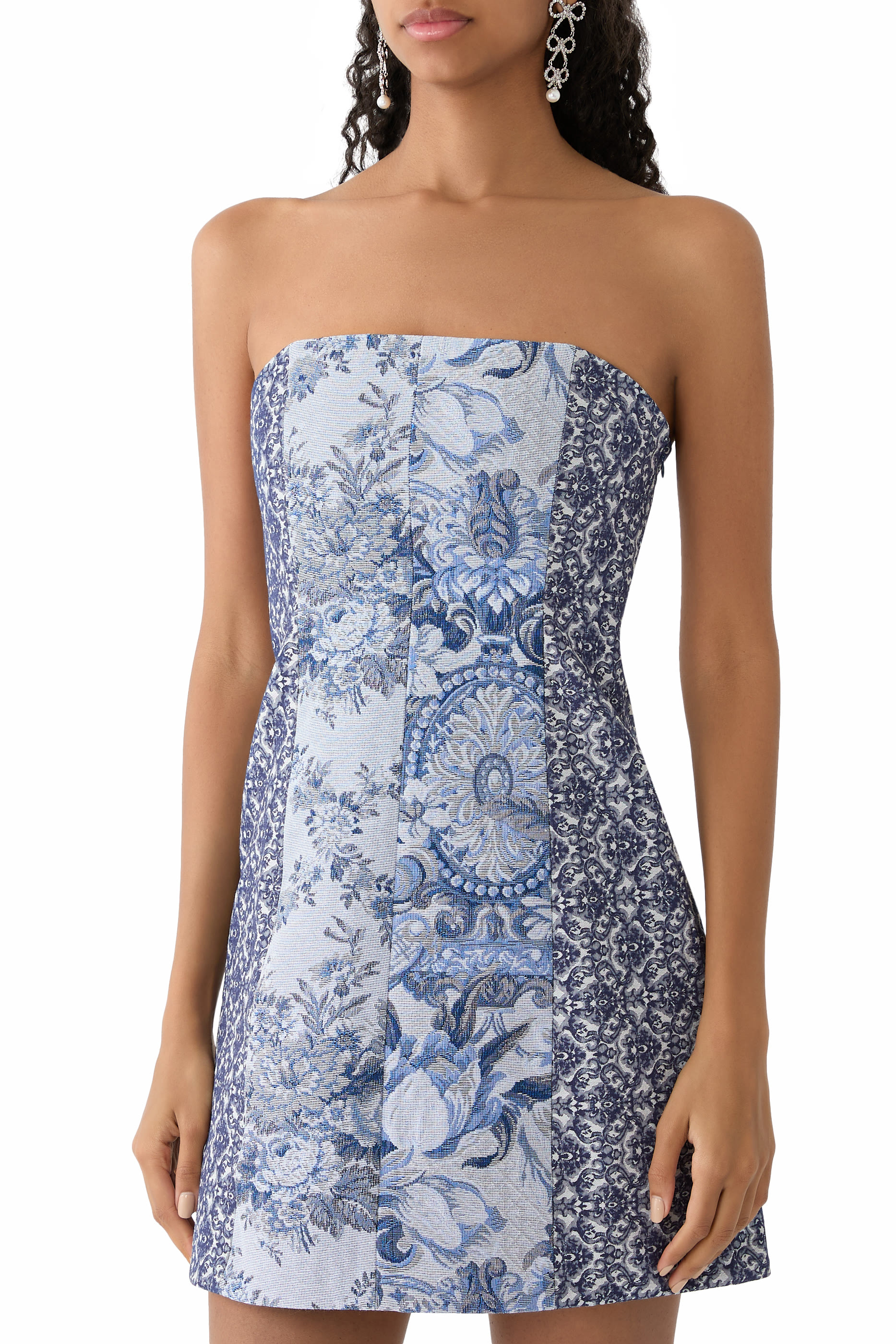 فستان قصير بنقشة زهور