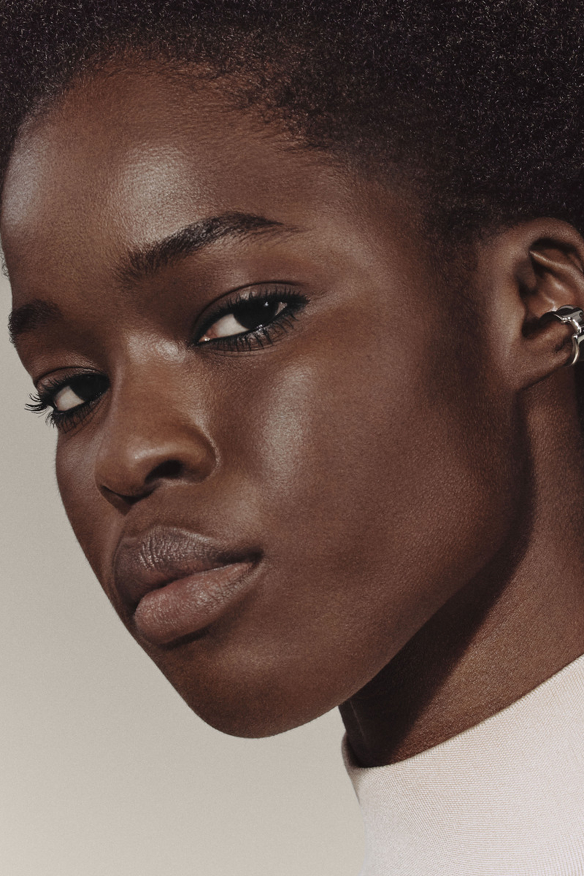 ماسكارا Trait d'Herm&egrave;s, Revitalizing Care