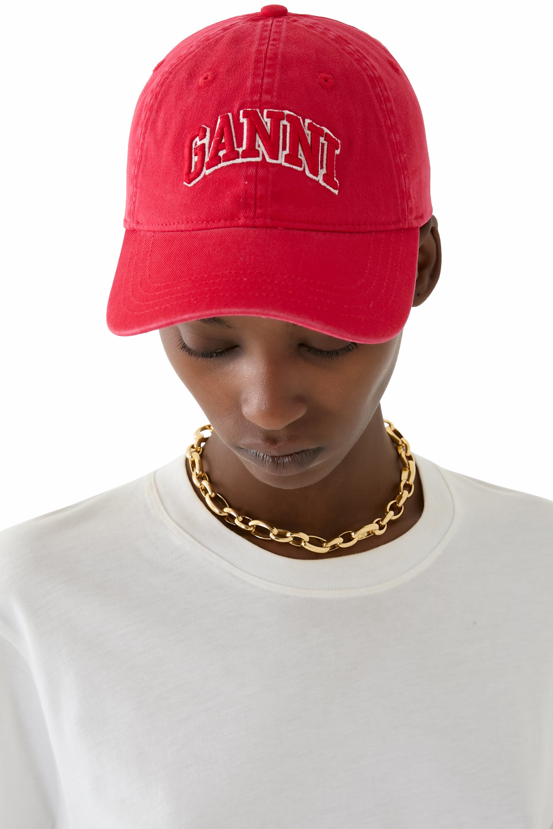 كاب محفور بشعار الماركة قماش قنب