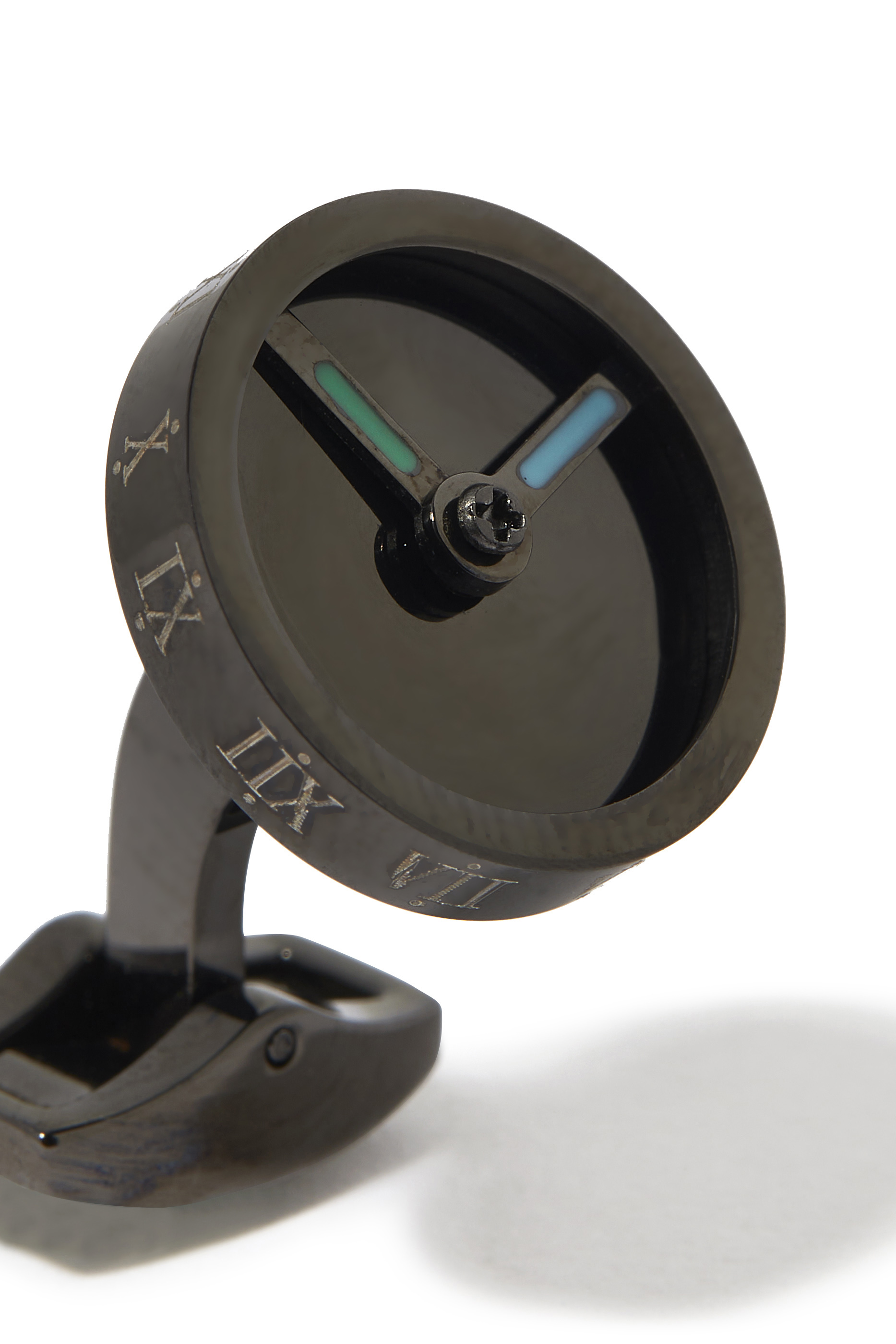 أزرار أكمام ريمايندر بتصميم ساعة