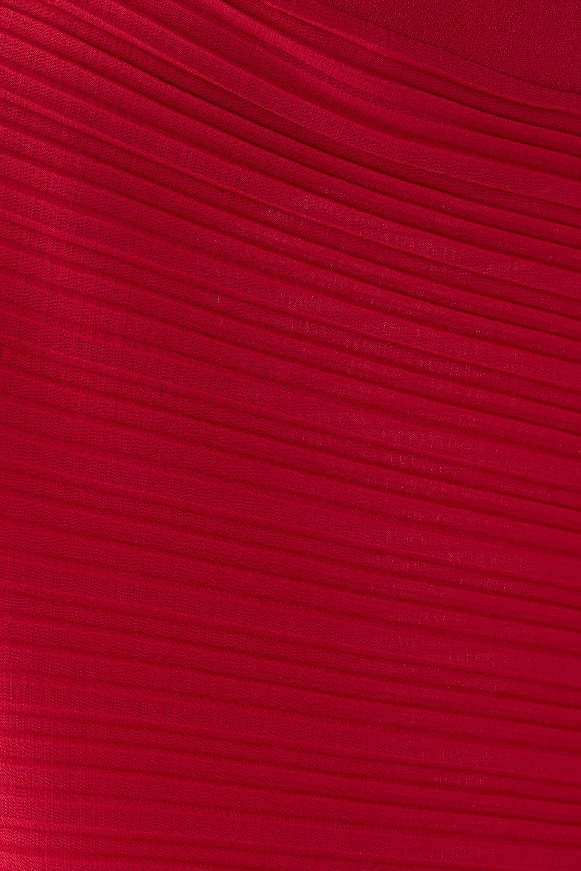 فستان نعومي طويل