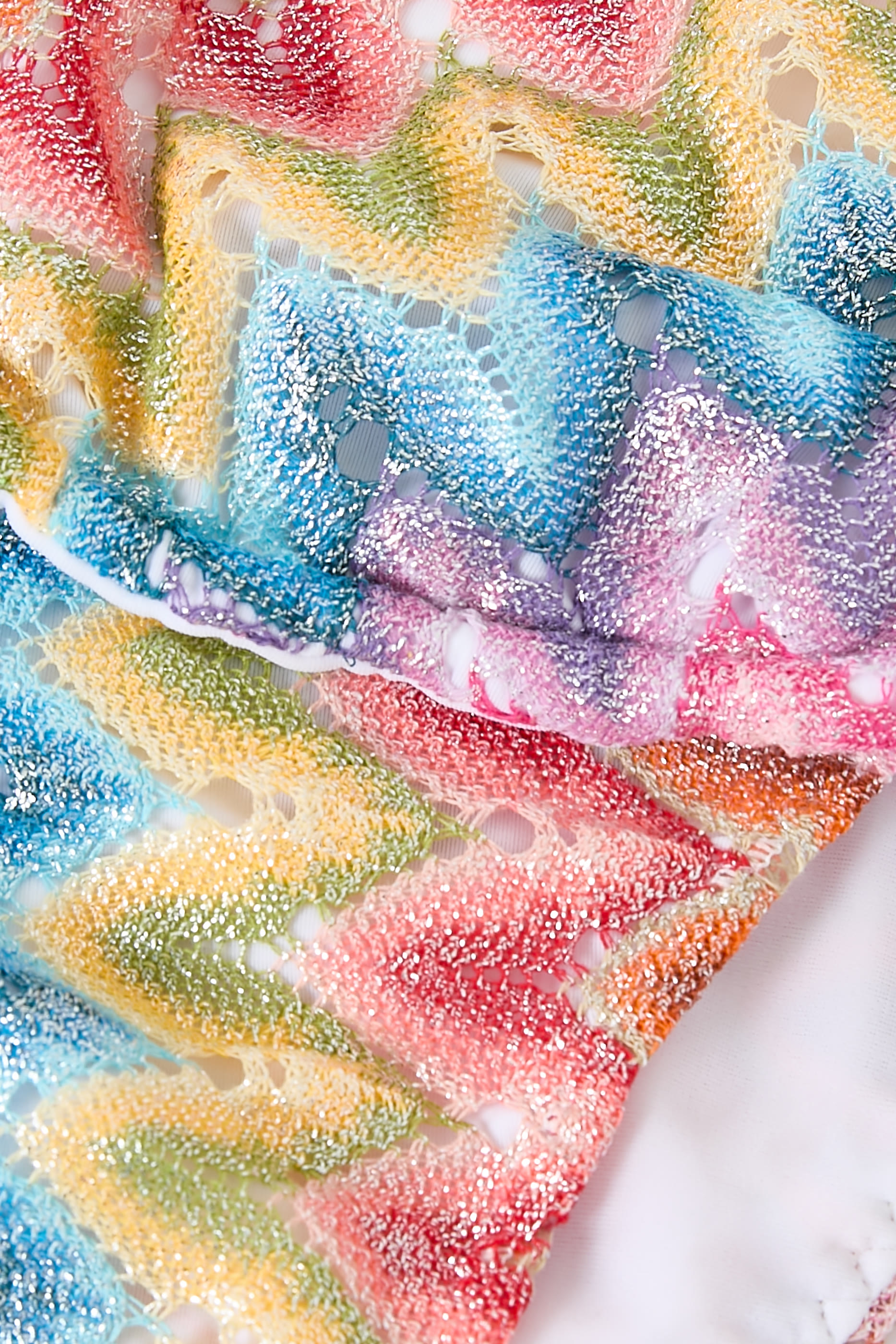 طقم بيكني بأربطة وقوالب مثلثة