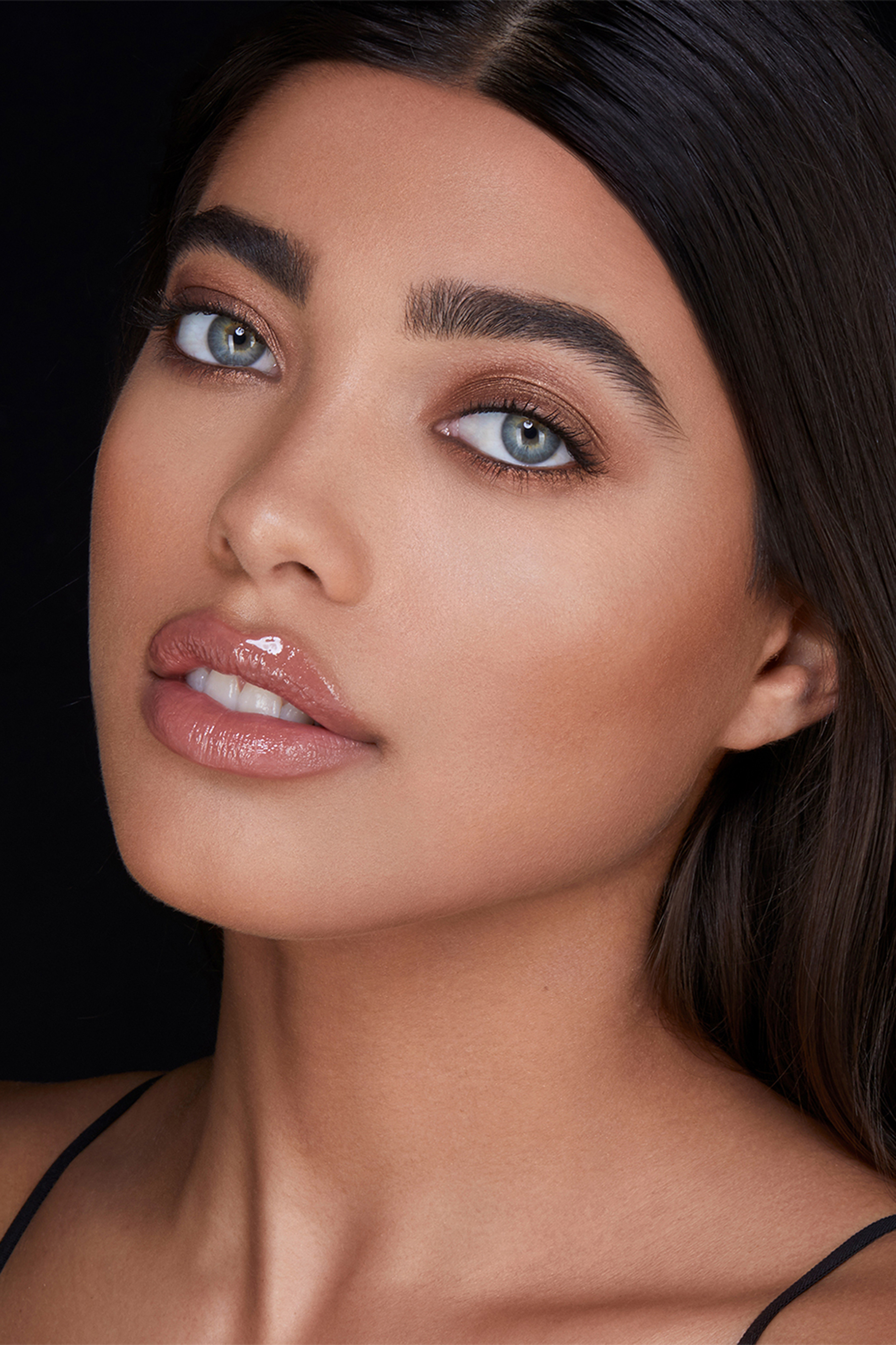 بخاخ فيل سوفت فوكاس لتثبيت مكياج