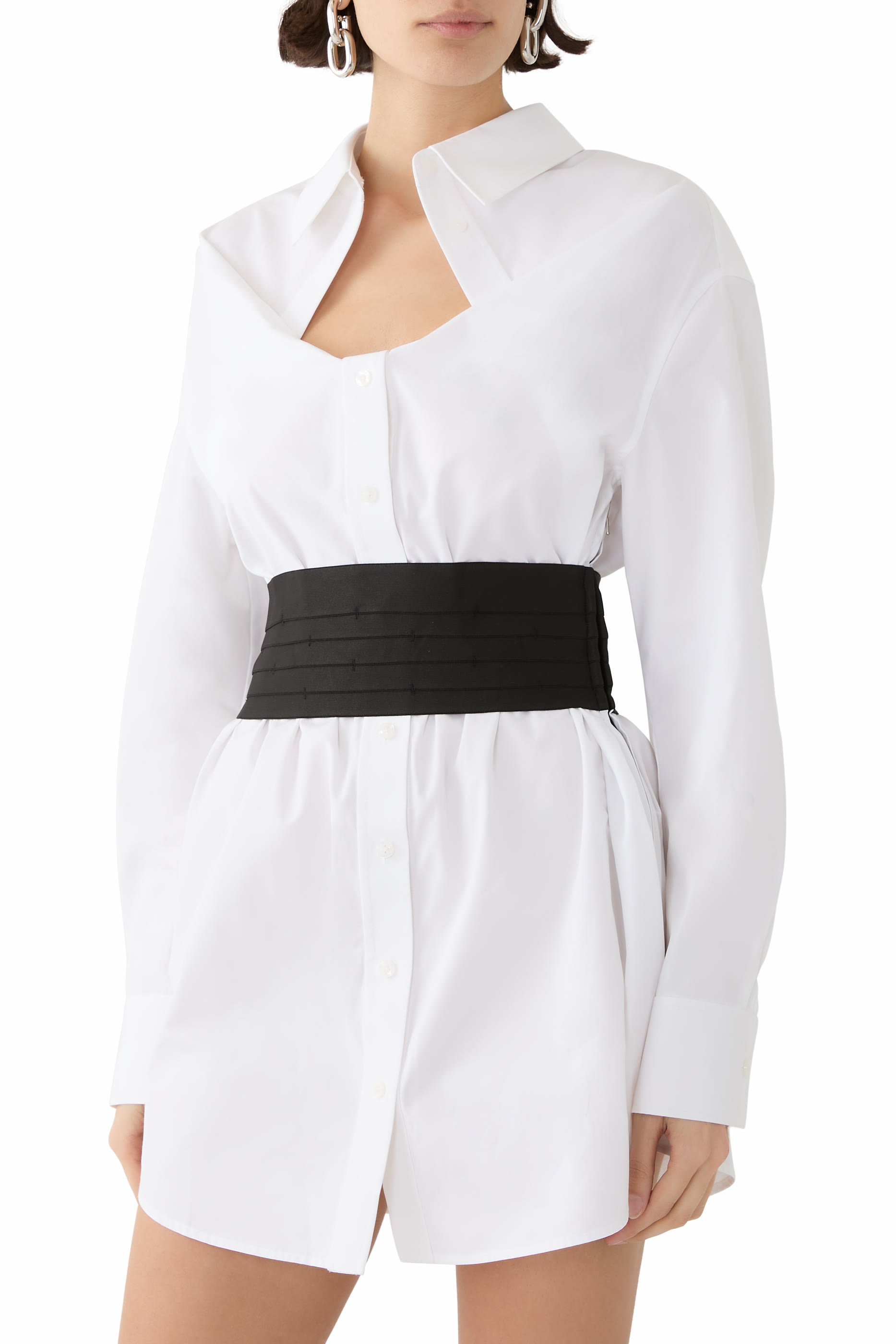 فستان قصير بتصميم قميص غير متماثل