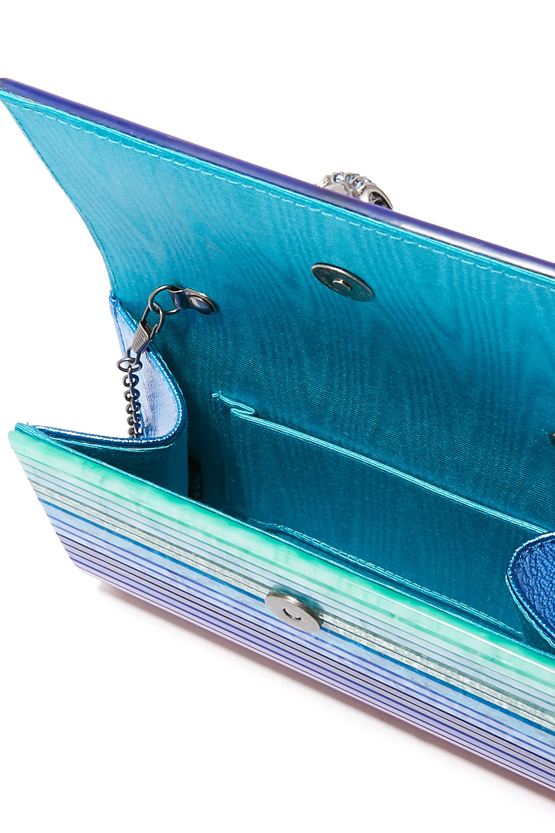 كلاتش بارتي بحلية رأس النسر