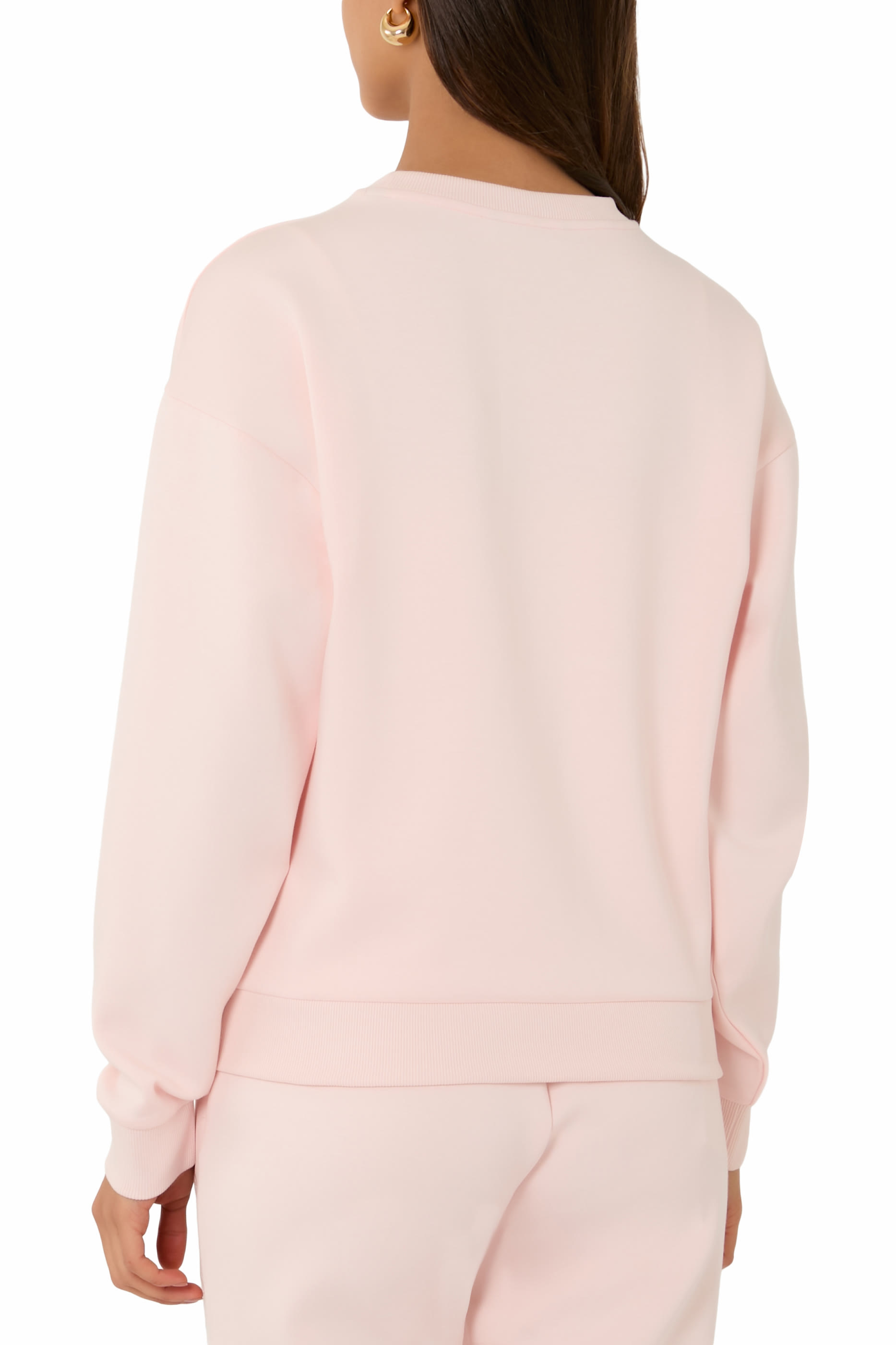 سويت شيرت أساسي بياقة ضيقة