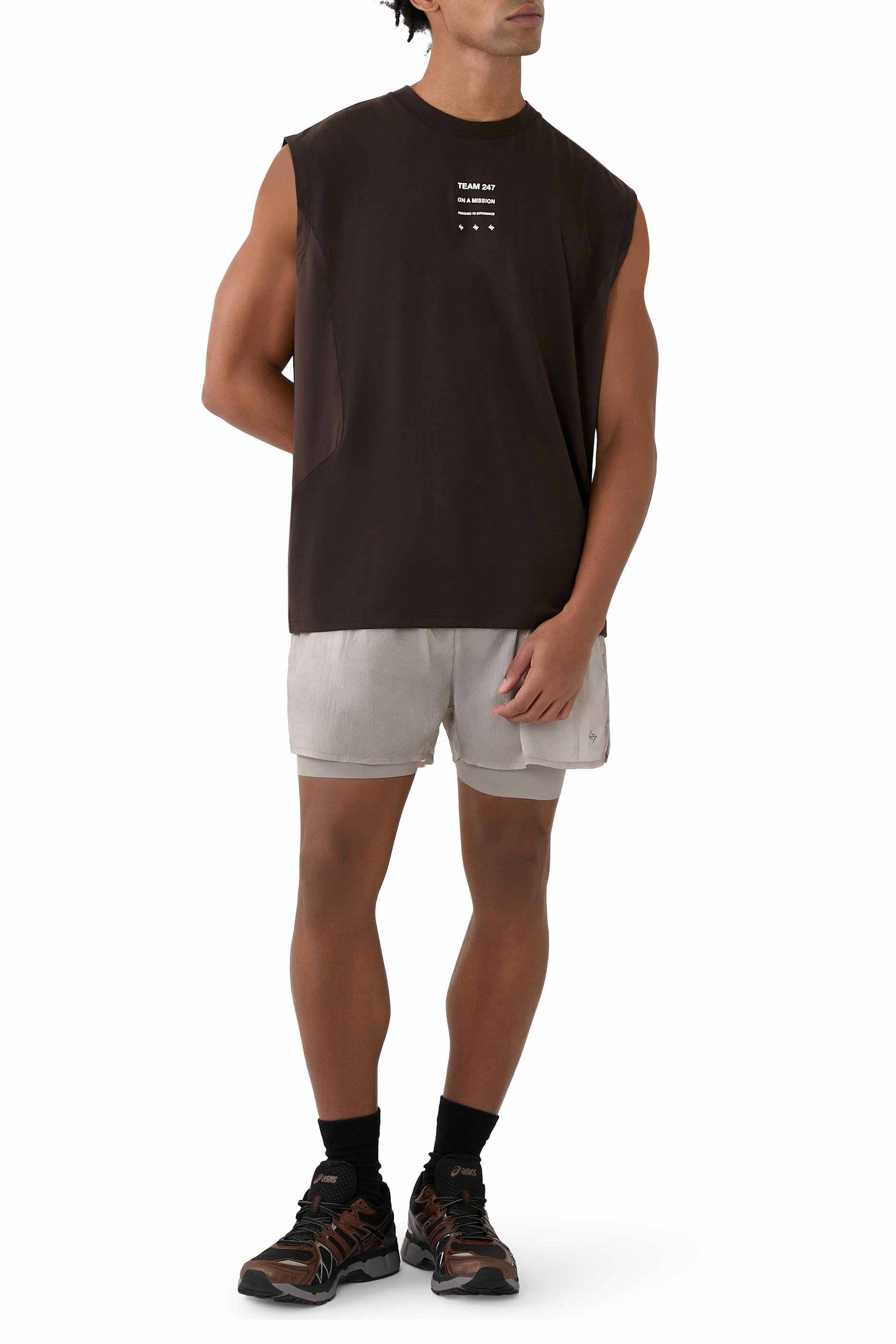 بلوزة 247 آب رايزينغ بقصة فضفاضة بلا أكمام