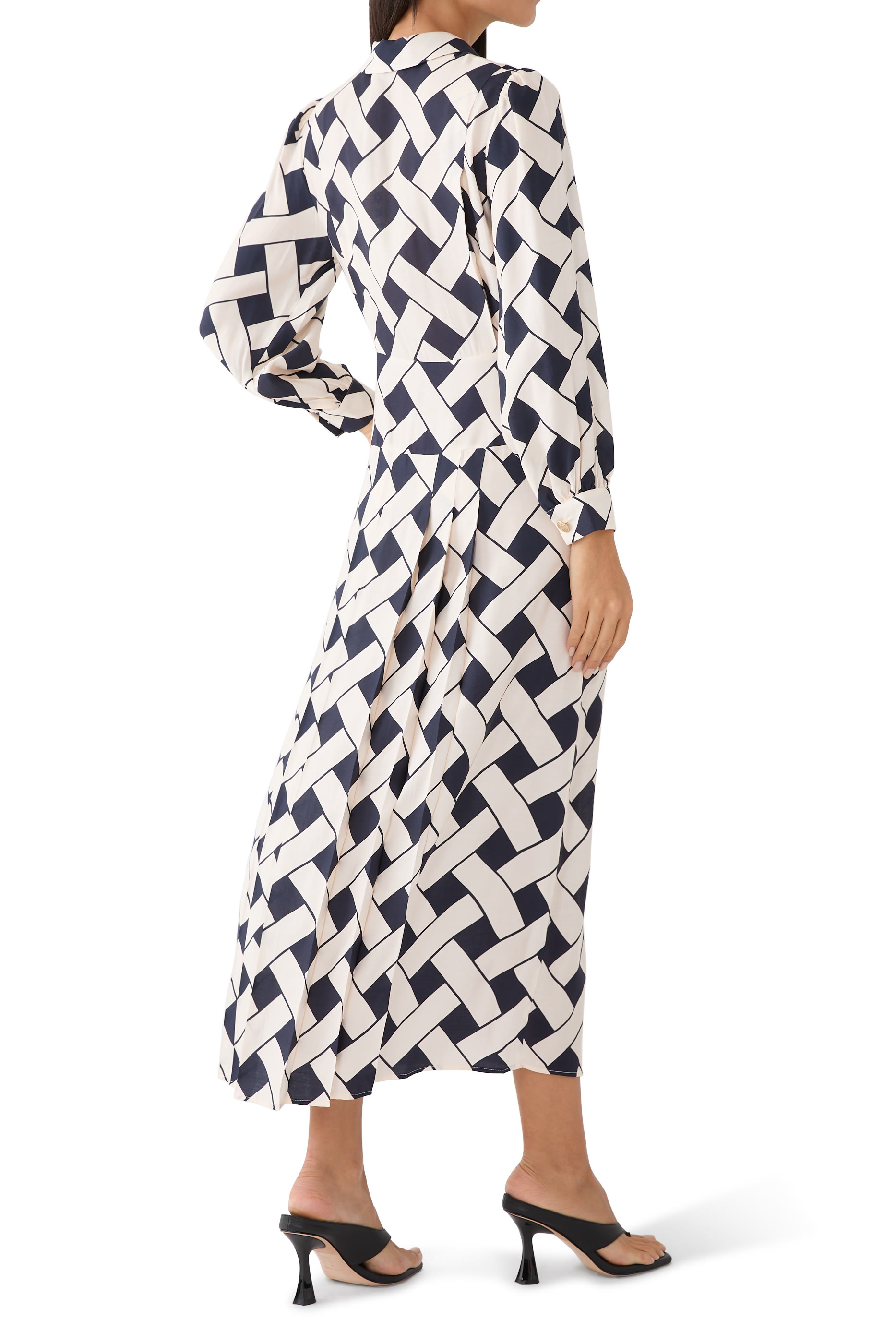 فستان أناييس بأكمام طويلة