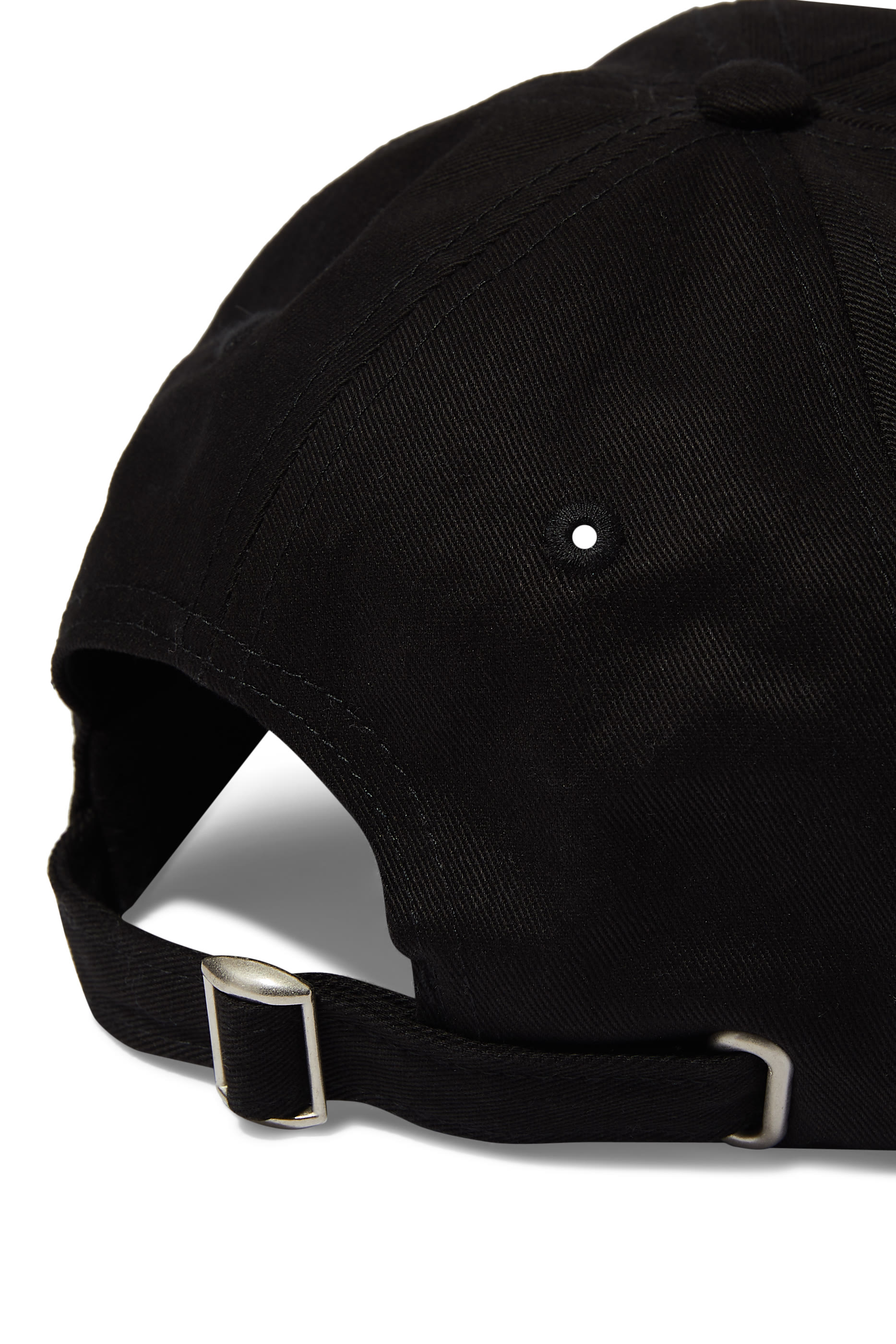 كاب بيسبول بشعار الماركة