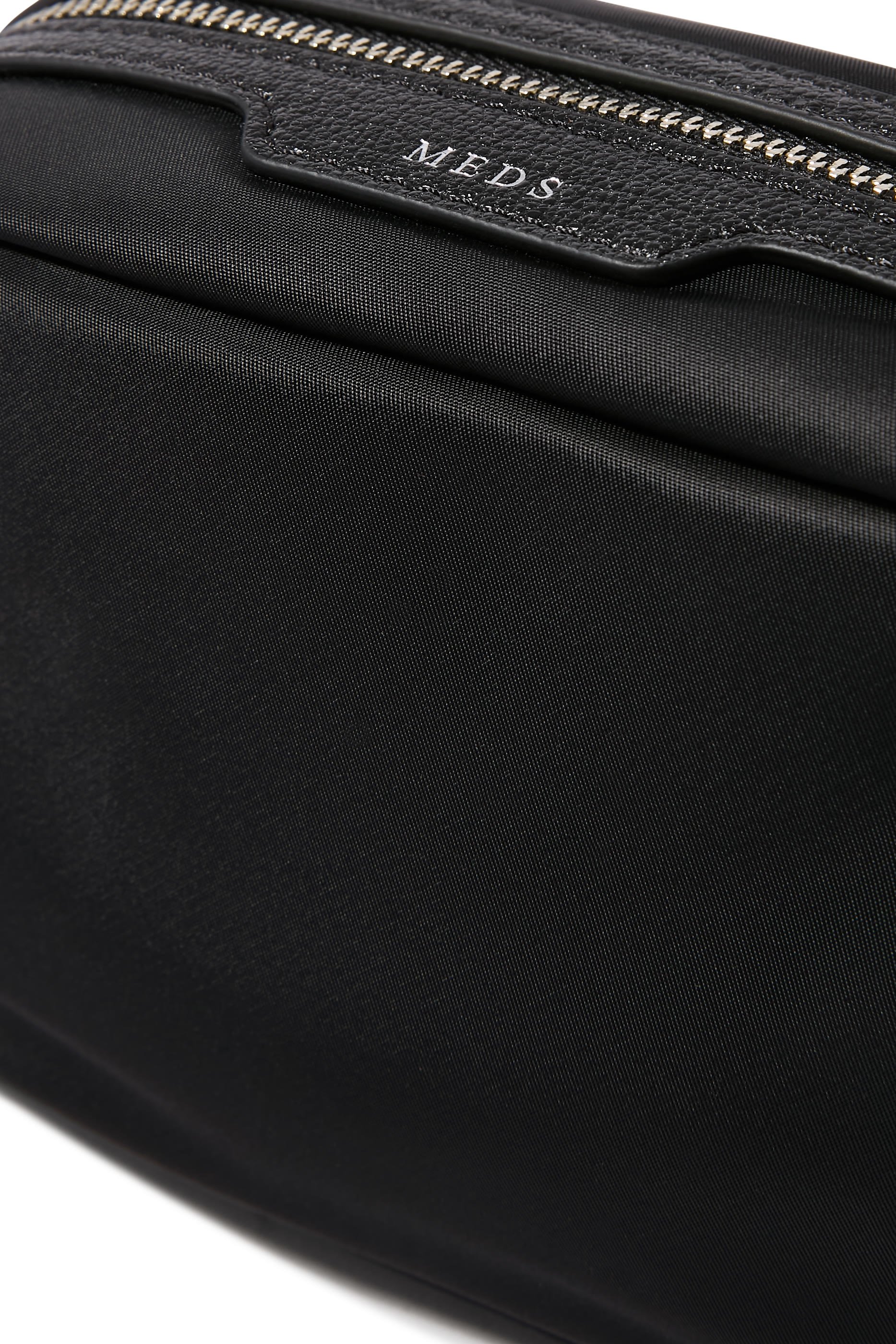 حقيبة أدوية للسفر