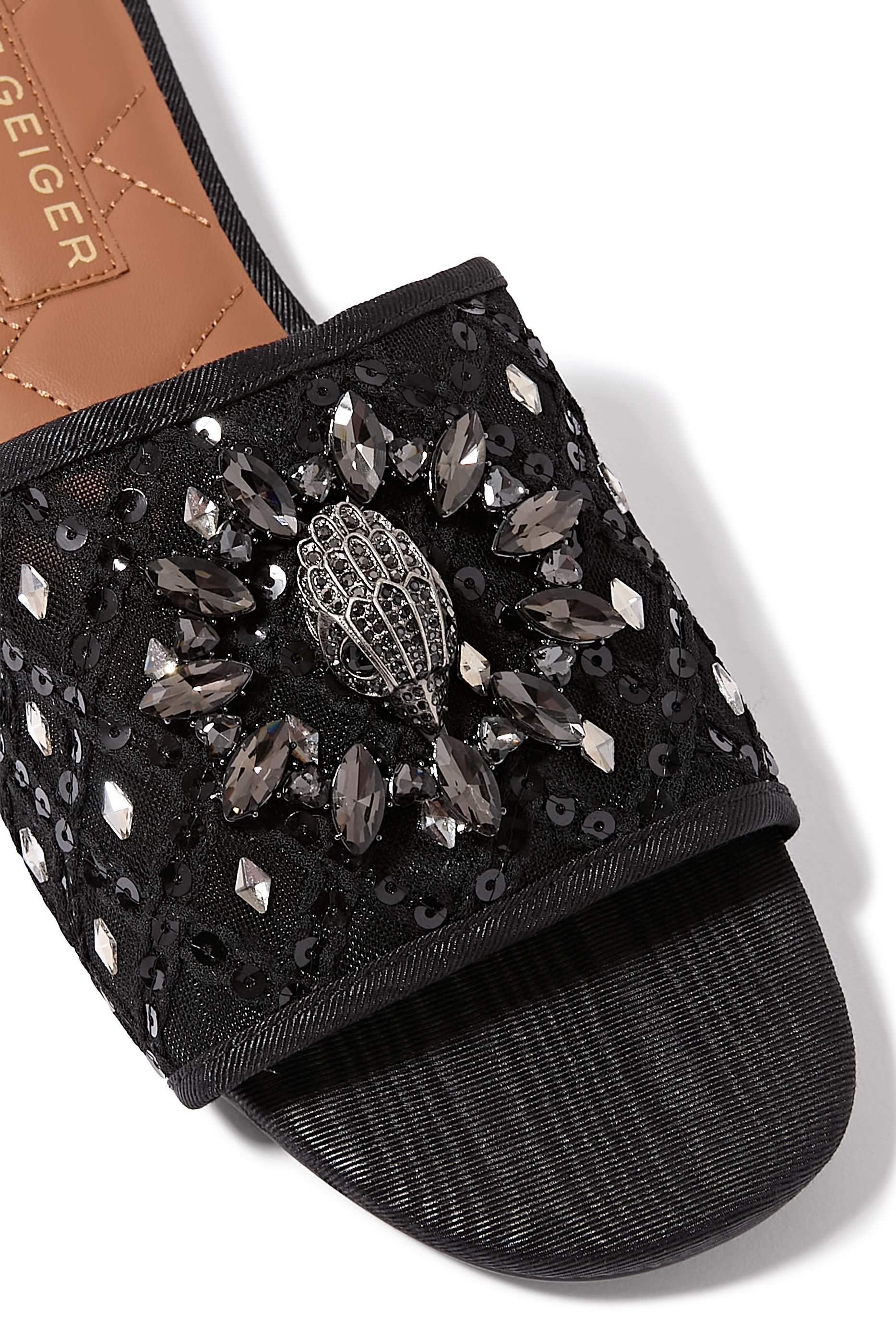 صندل تشيلسي بكعب مسطح