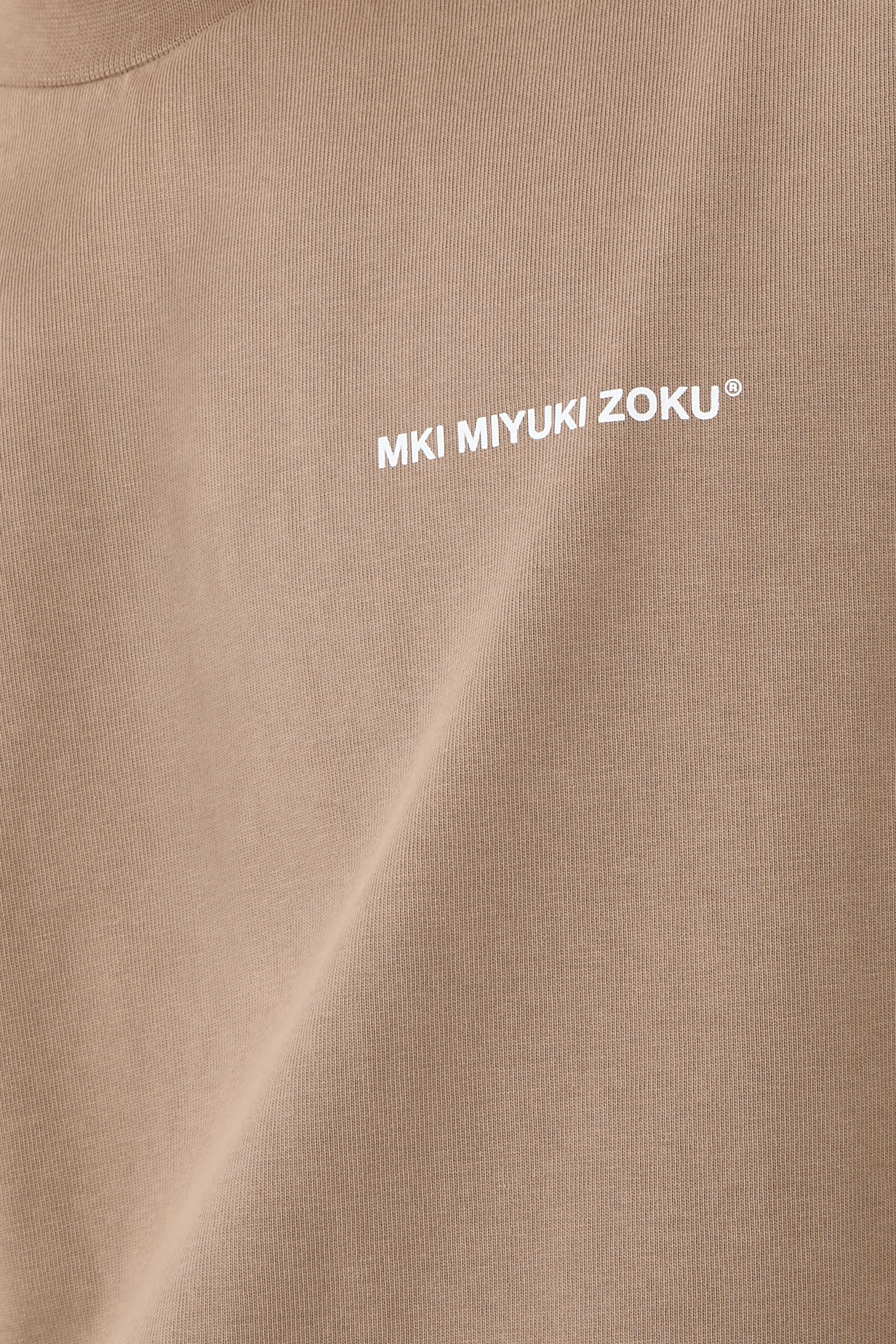 تيشيرت يونفورم