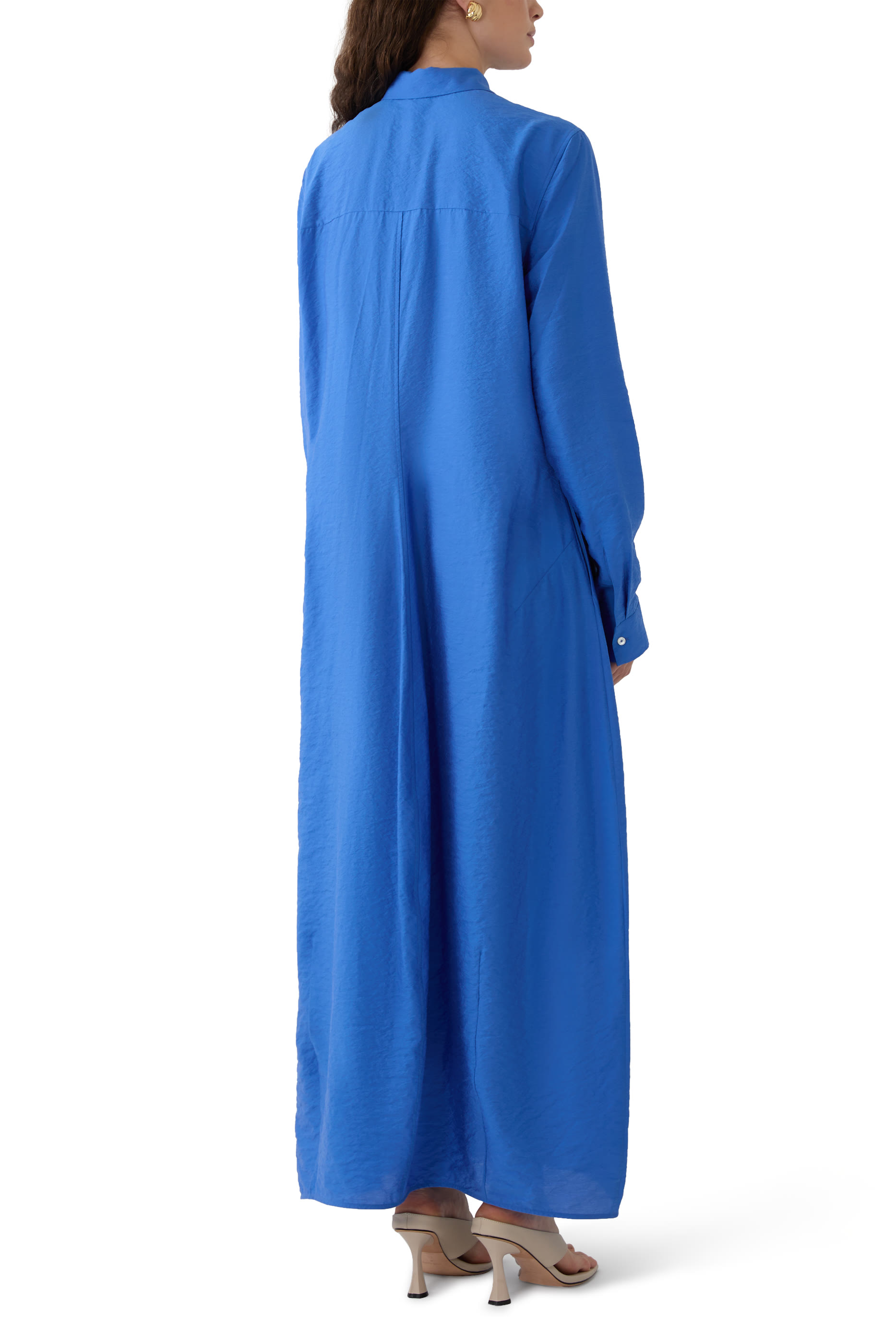 فستان بتصميم قميص بقصة واسعة