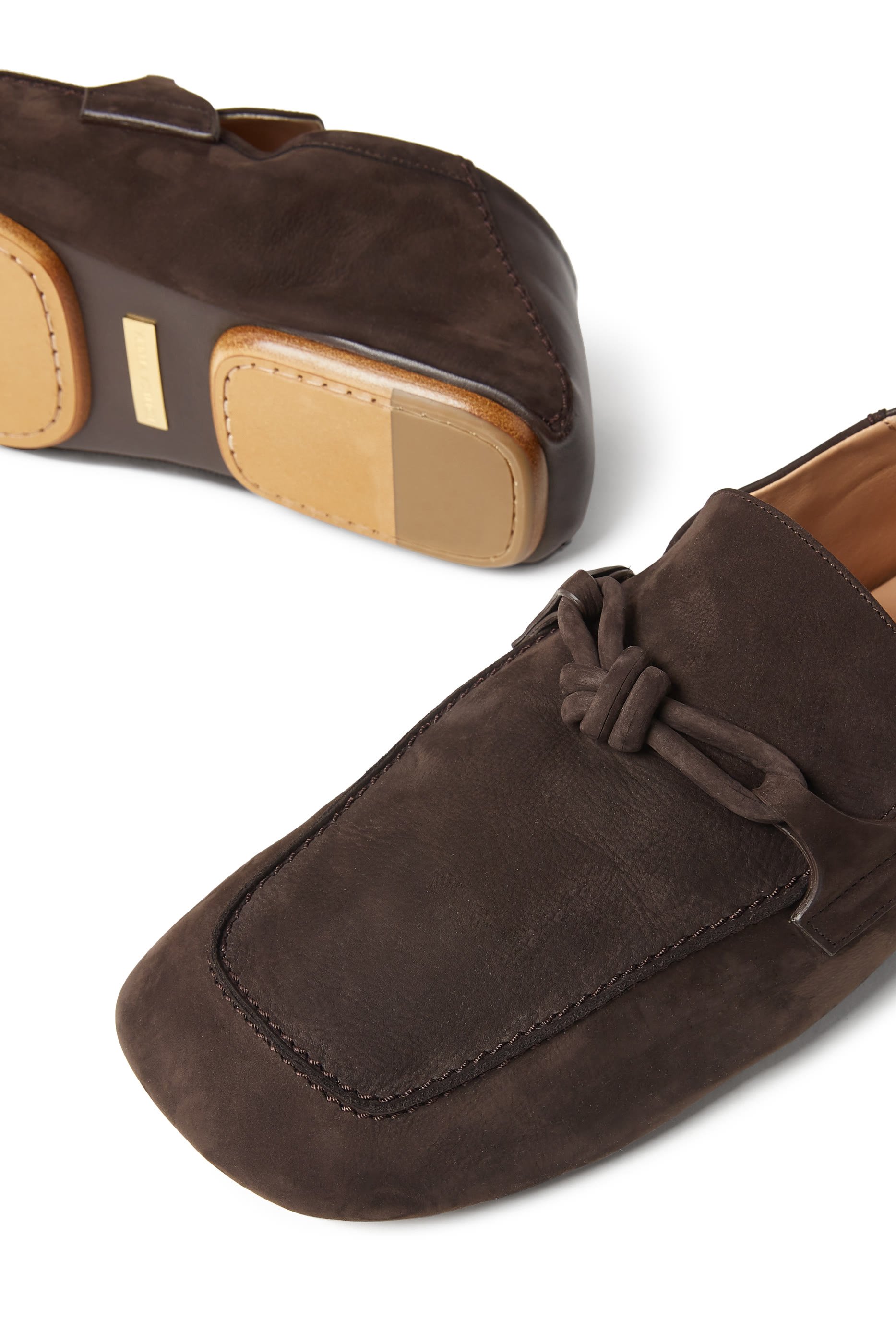 حذاء دادي سهل الارتداء