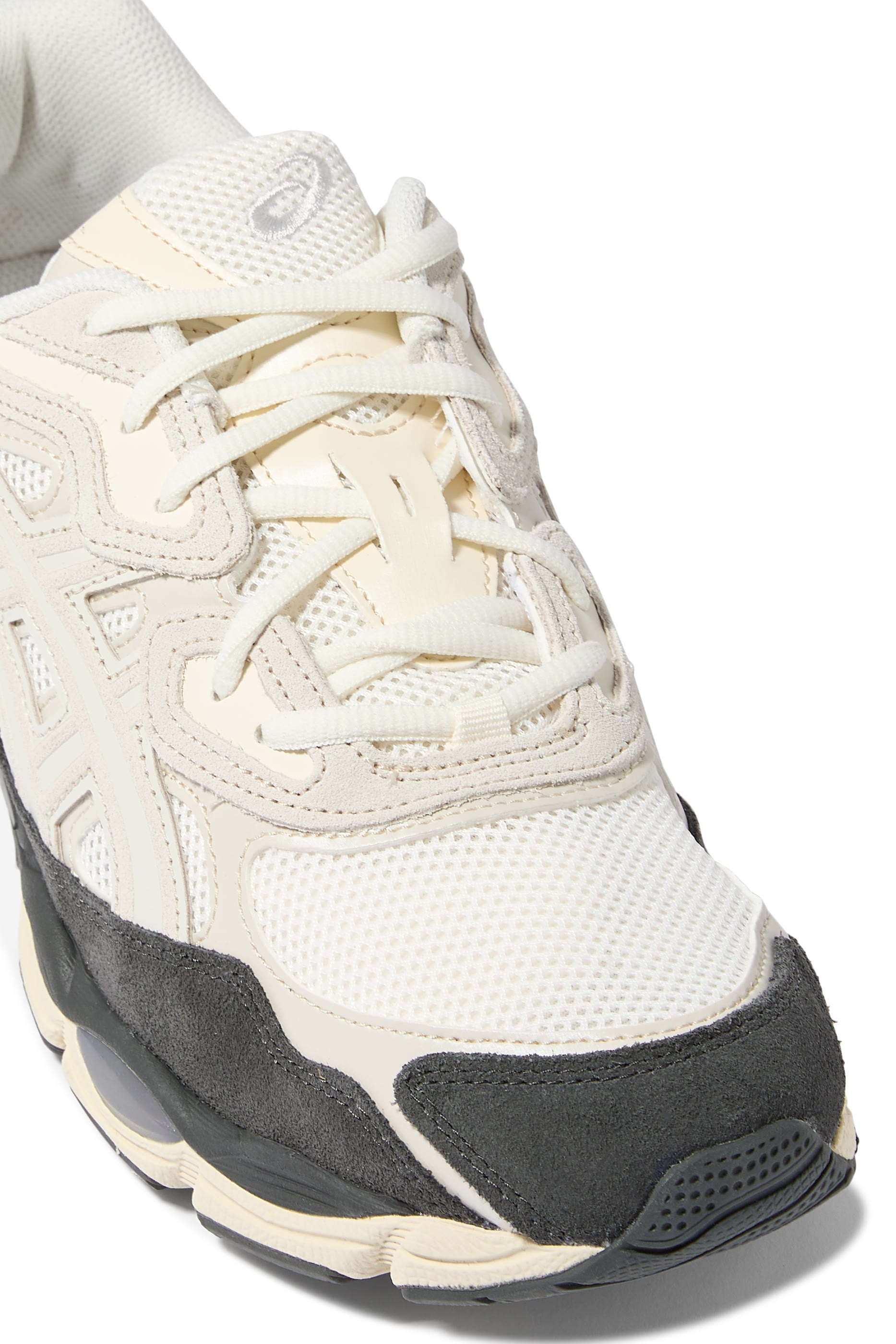 سنيكرز جل-ان واي سي