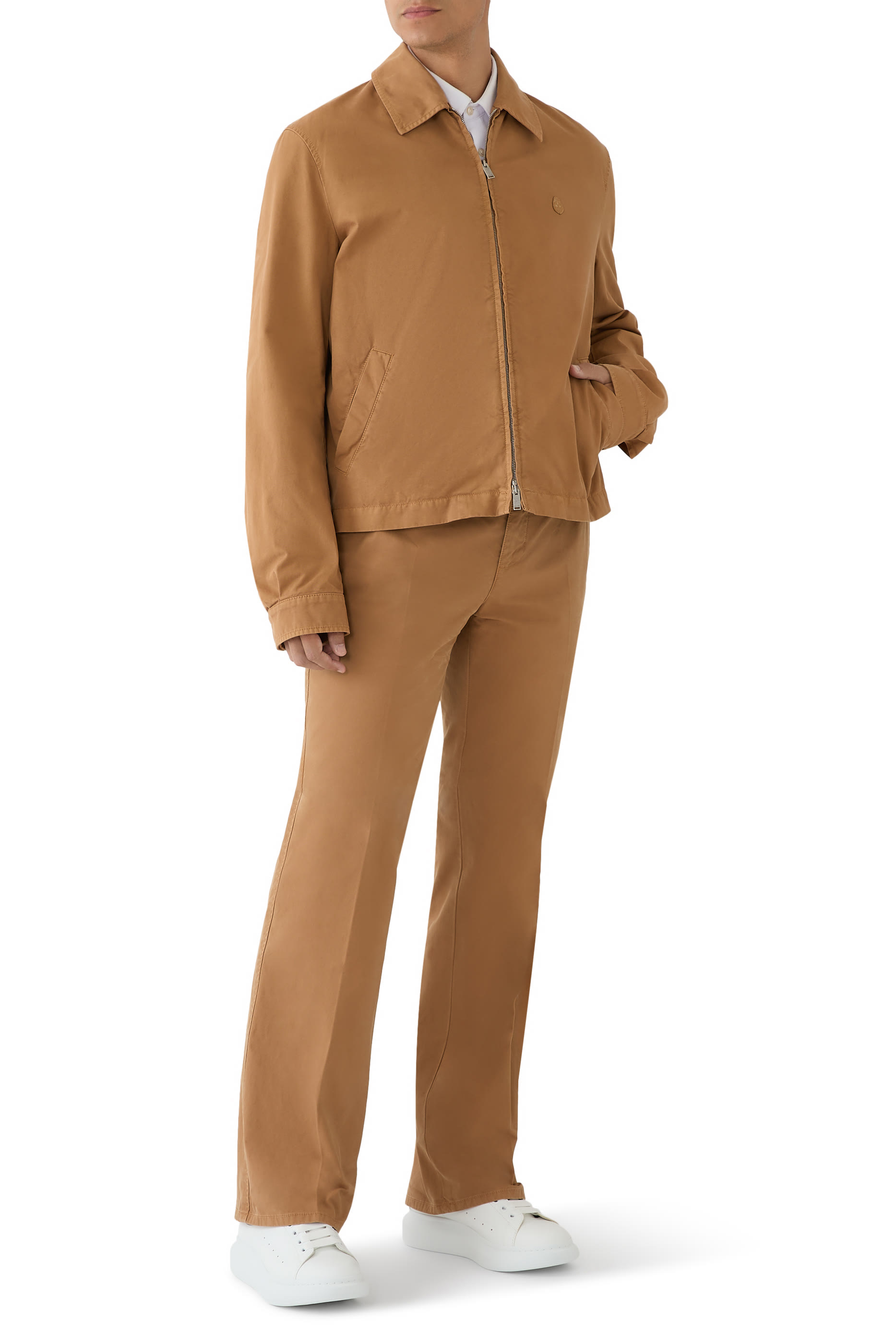 سنيكرز بنعل سميك