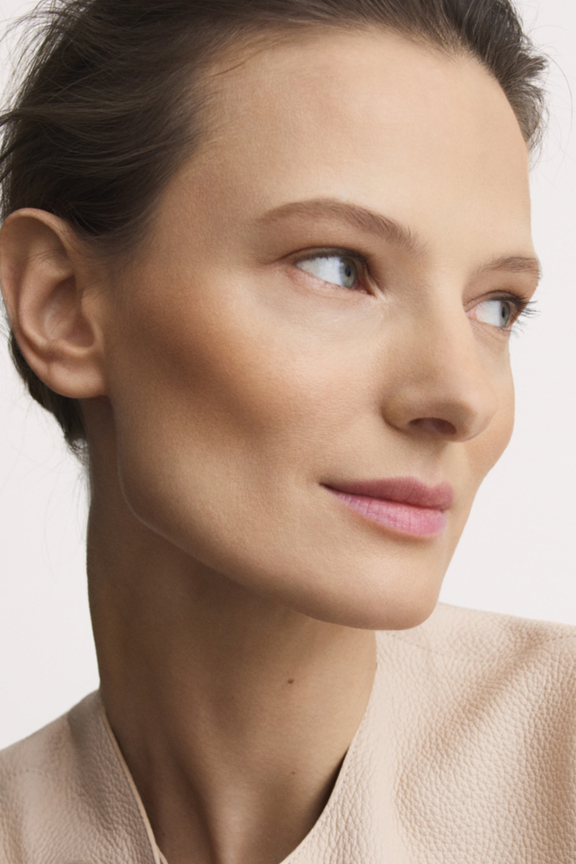 بودرة معدنية لإشراق صحي Herm&egrave;s Plein Air, H Trio