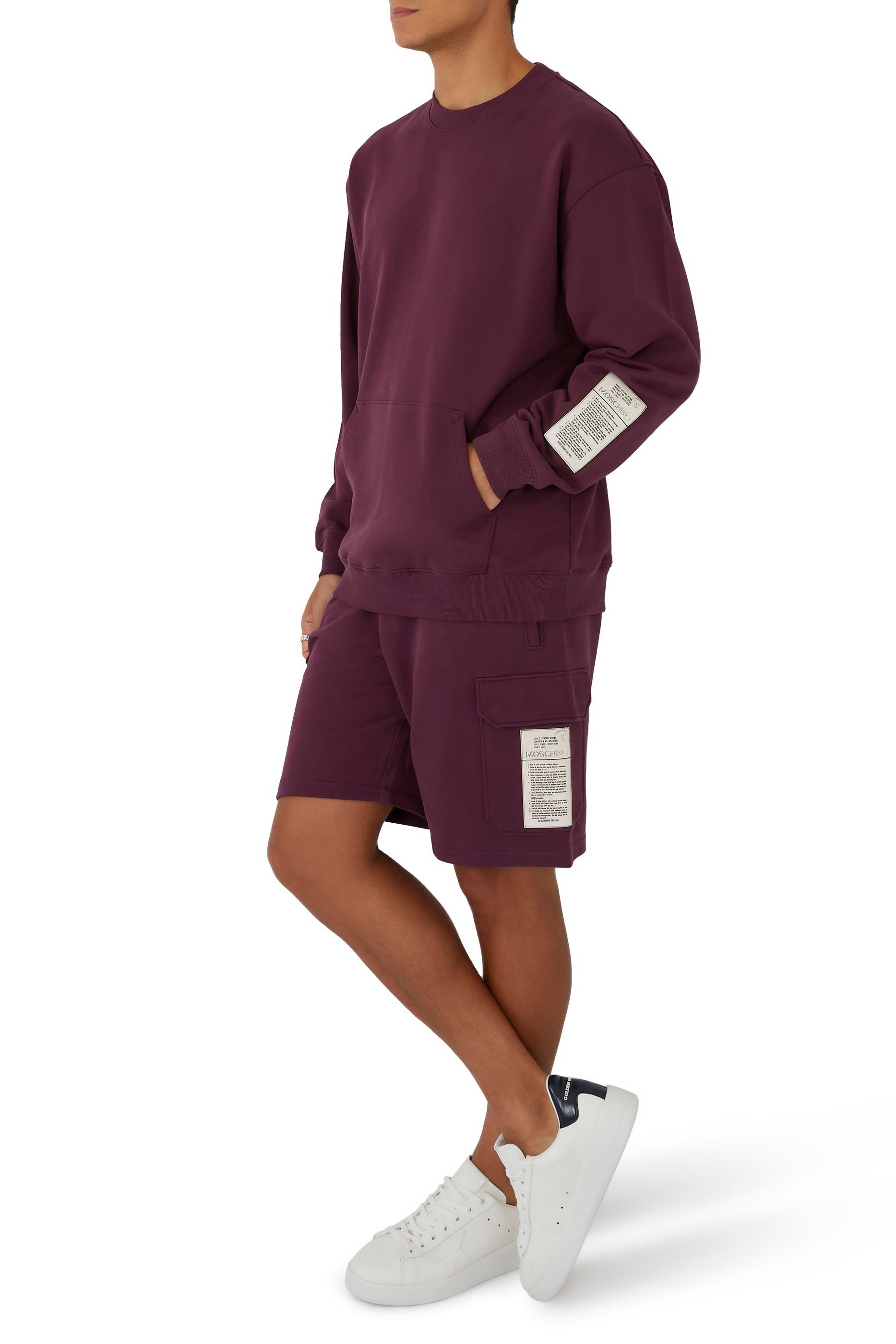 سويت شيرت بشعار الماركة بتصميم عسكري