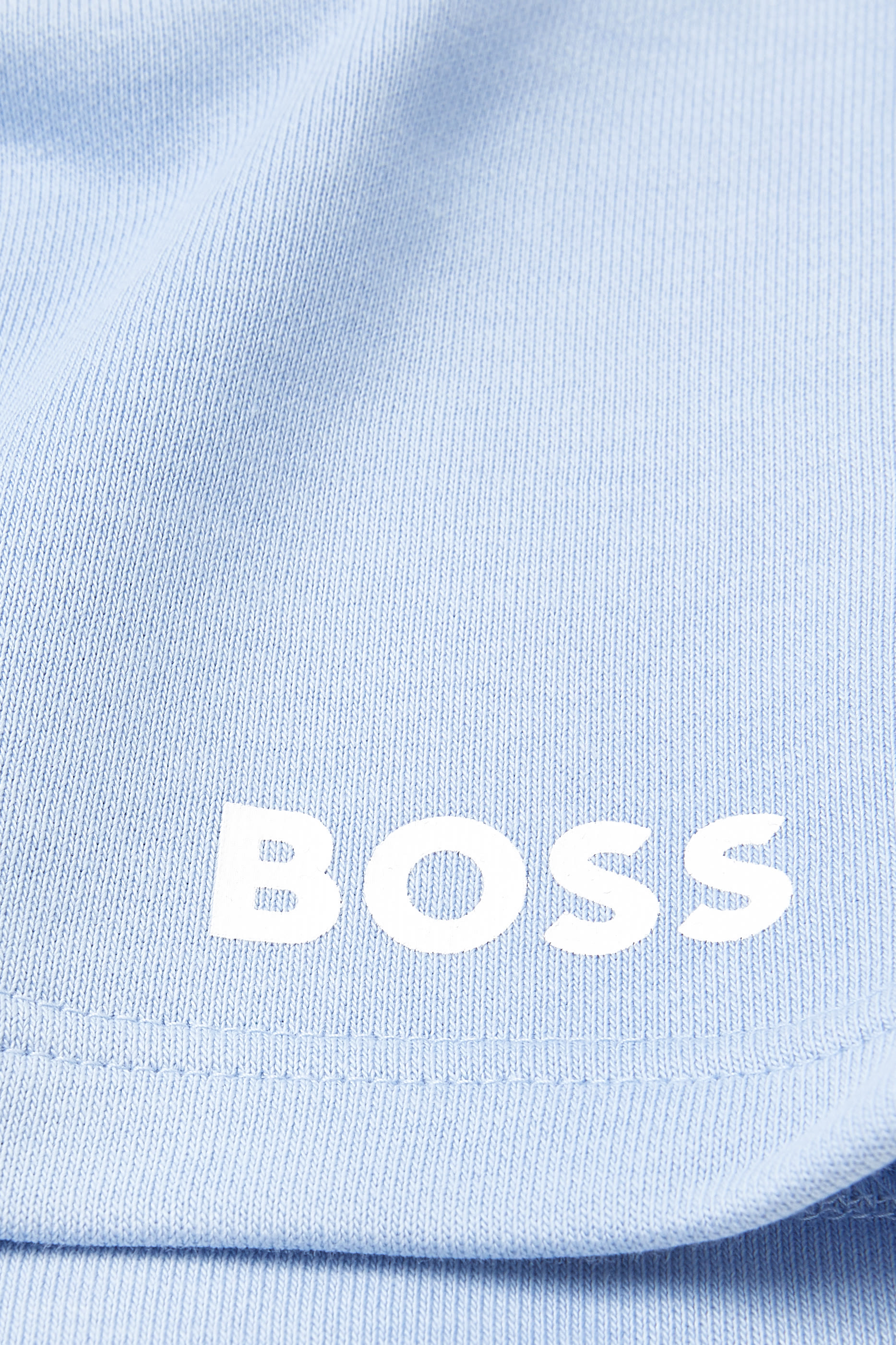 شورت بشعار الماركة للأطفال