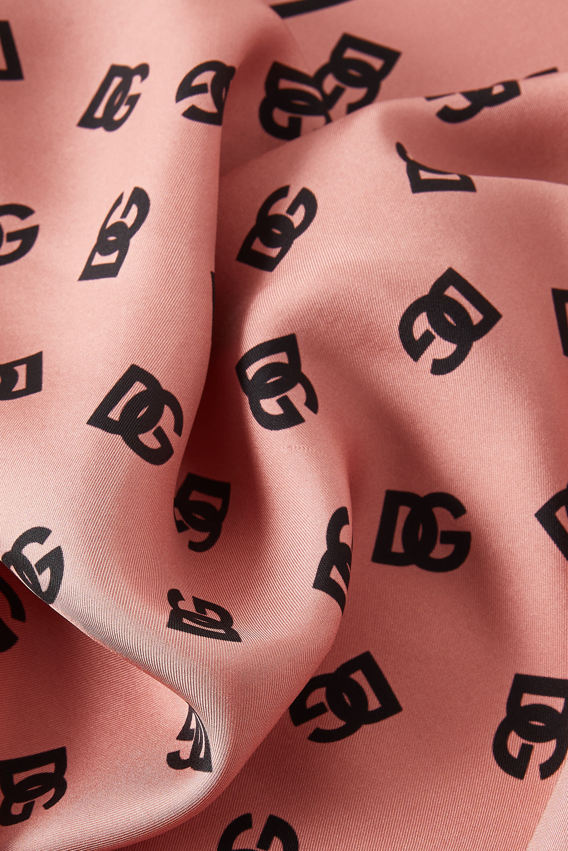 فولار حرير تويل