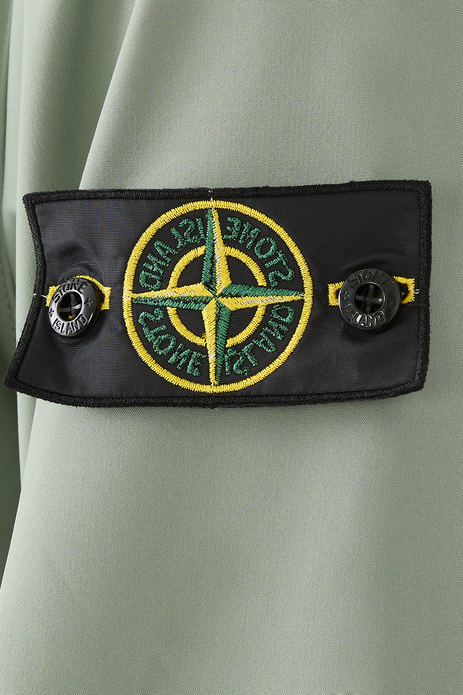 جاكيت شيل قماش خفيف الوزن