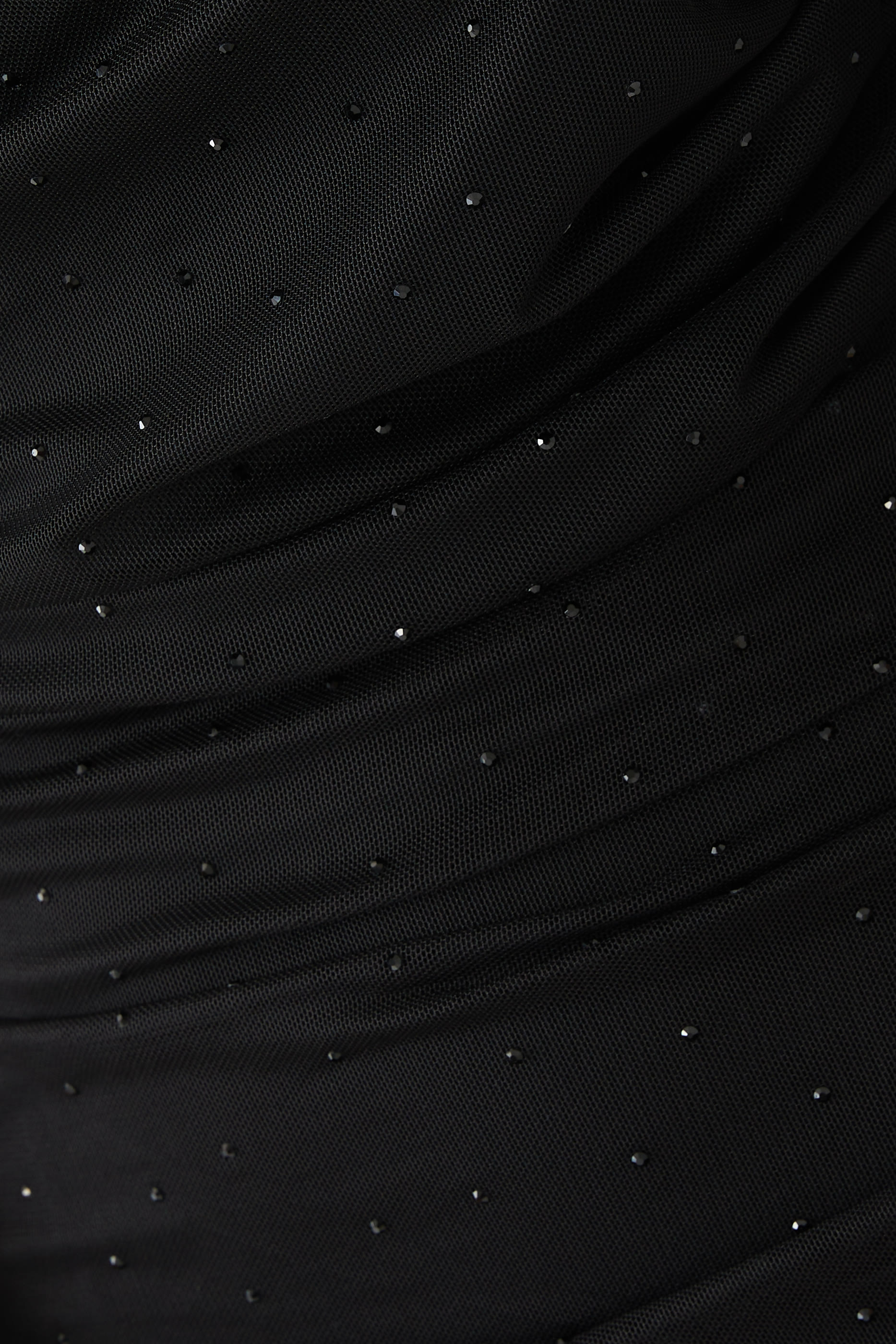 فستان سهرة بأكمام طويلة وكاب