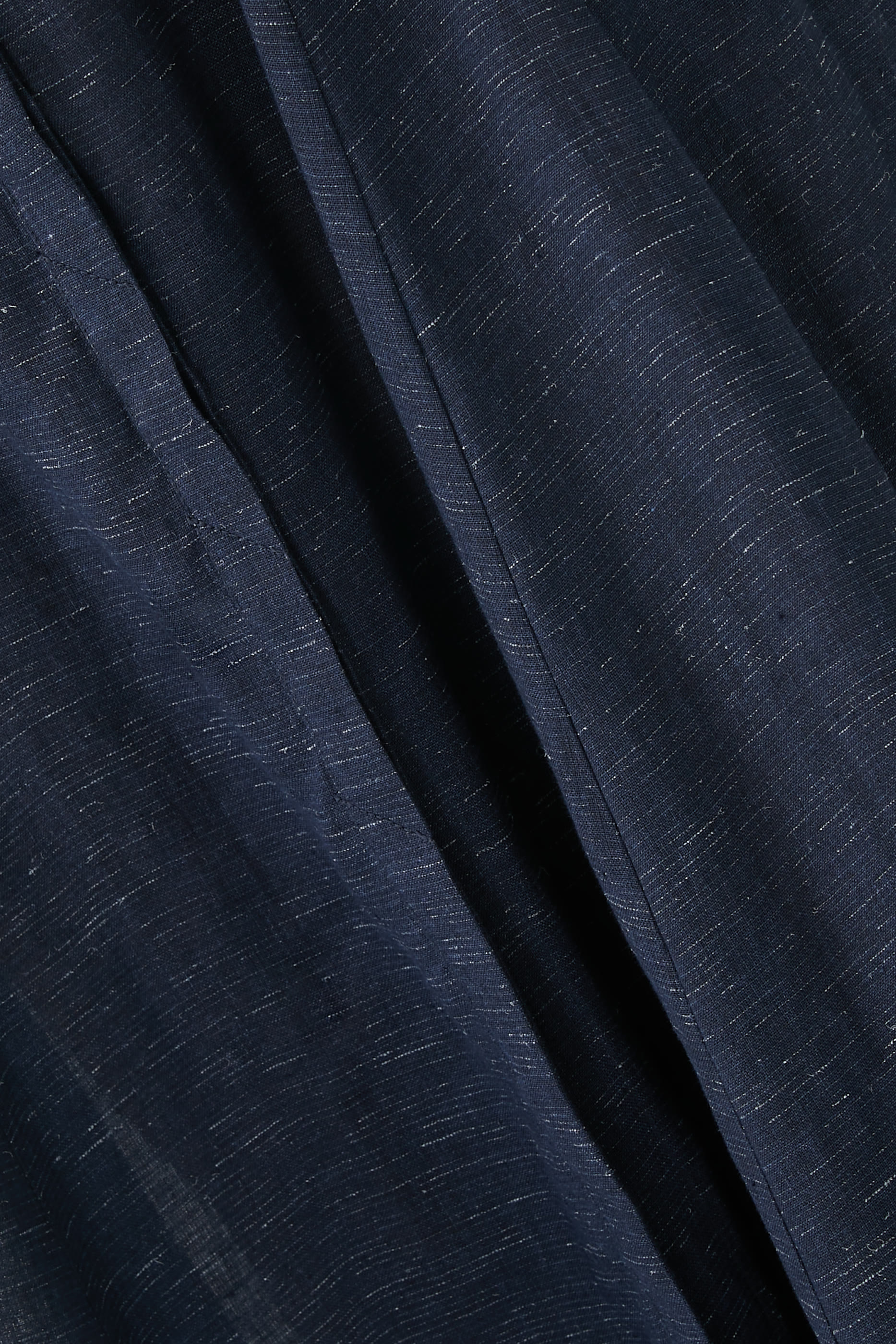 فستان متوسط الطول بأكمام قصيرة