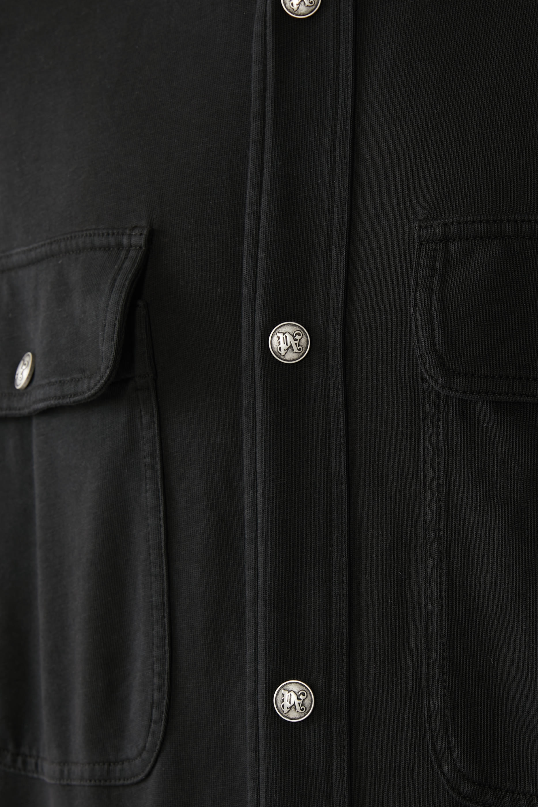 قميص بنمط جاكيت بغطاء رأس وشعار الماركة الكلاسيكي