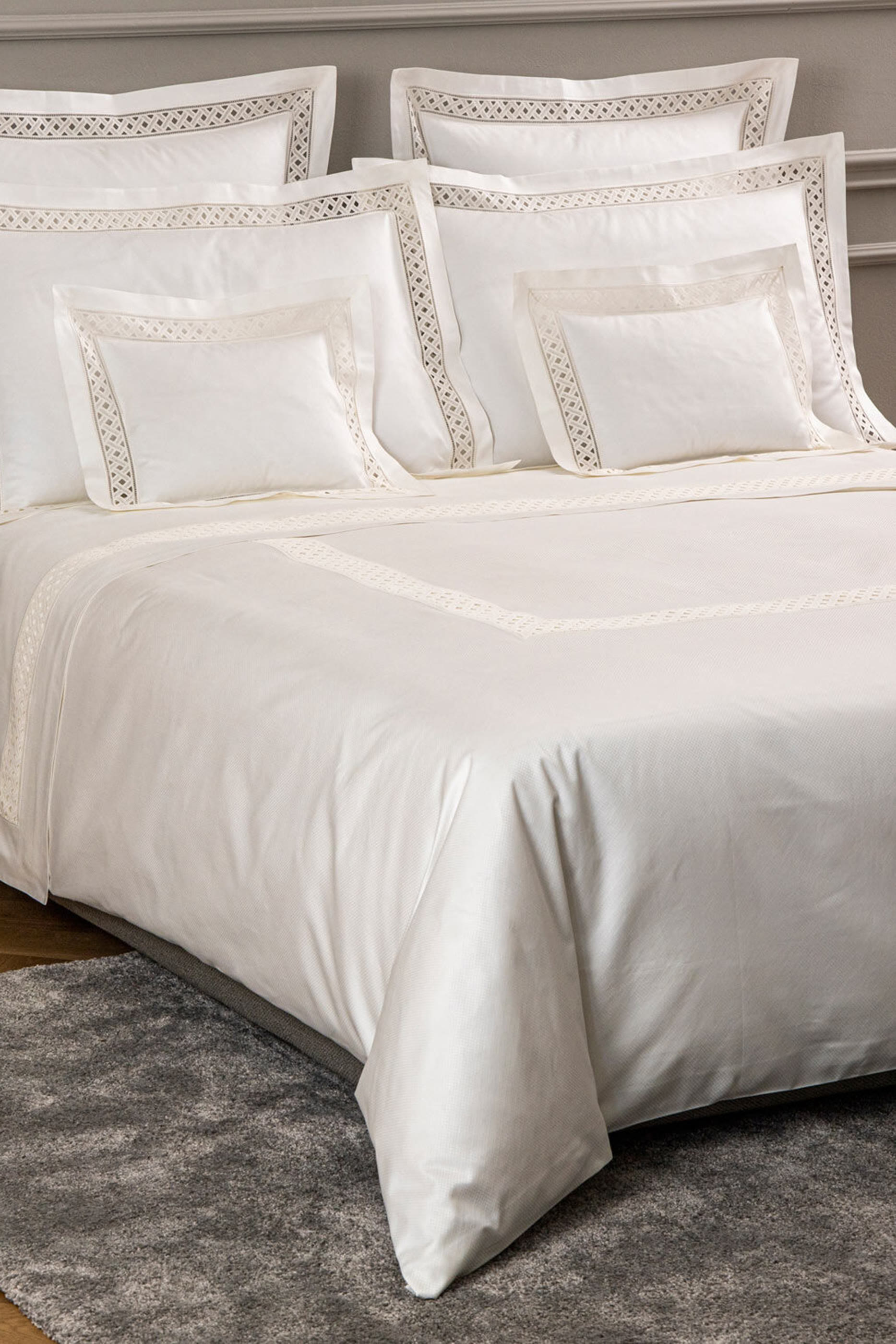 غطاء وسادة شام دانتيل بنقشة مربعات