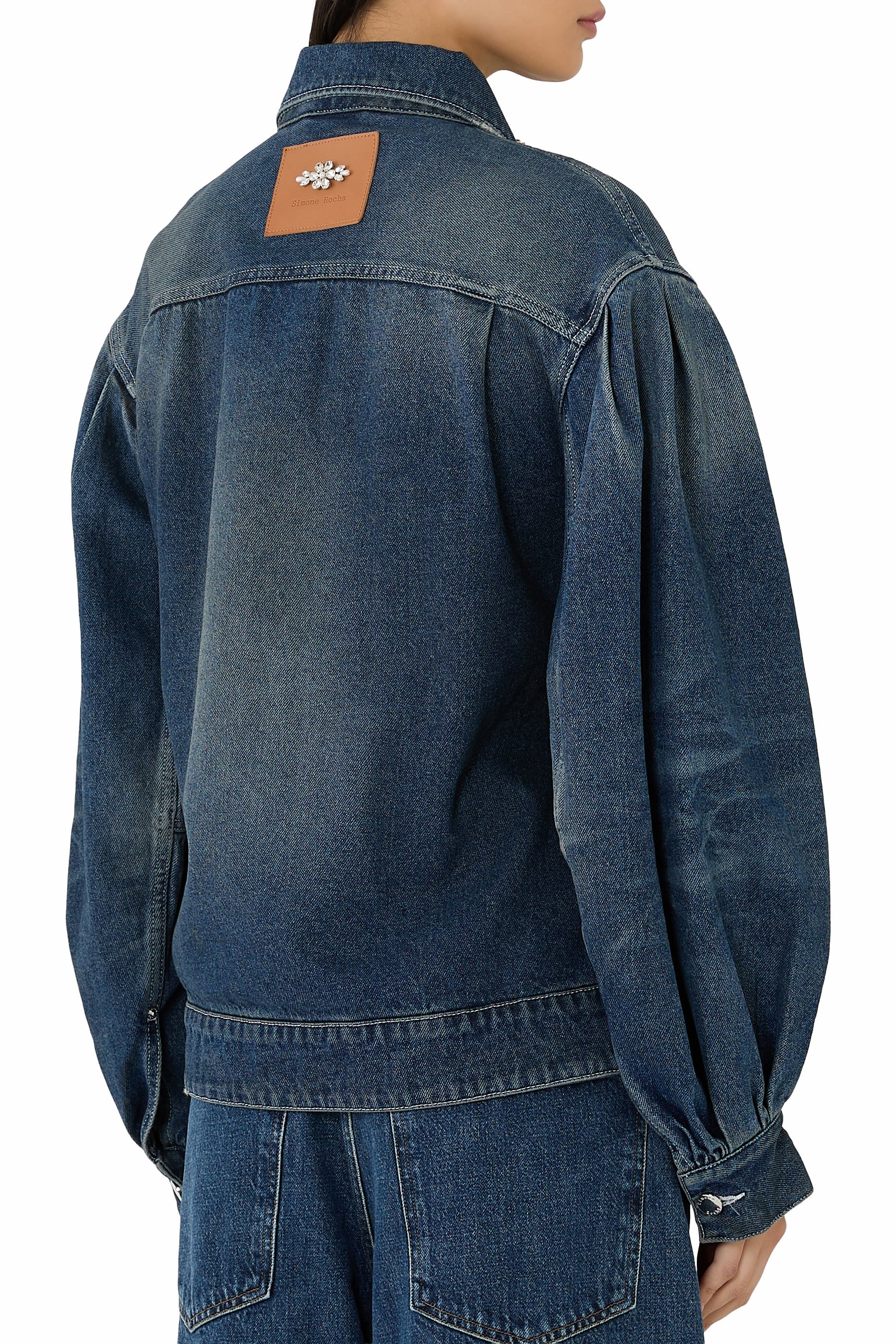 جاكيت توربو بقصة منحوتة وحزام مرصع