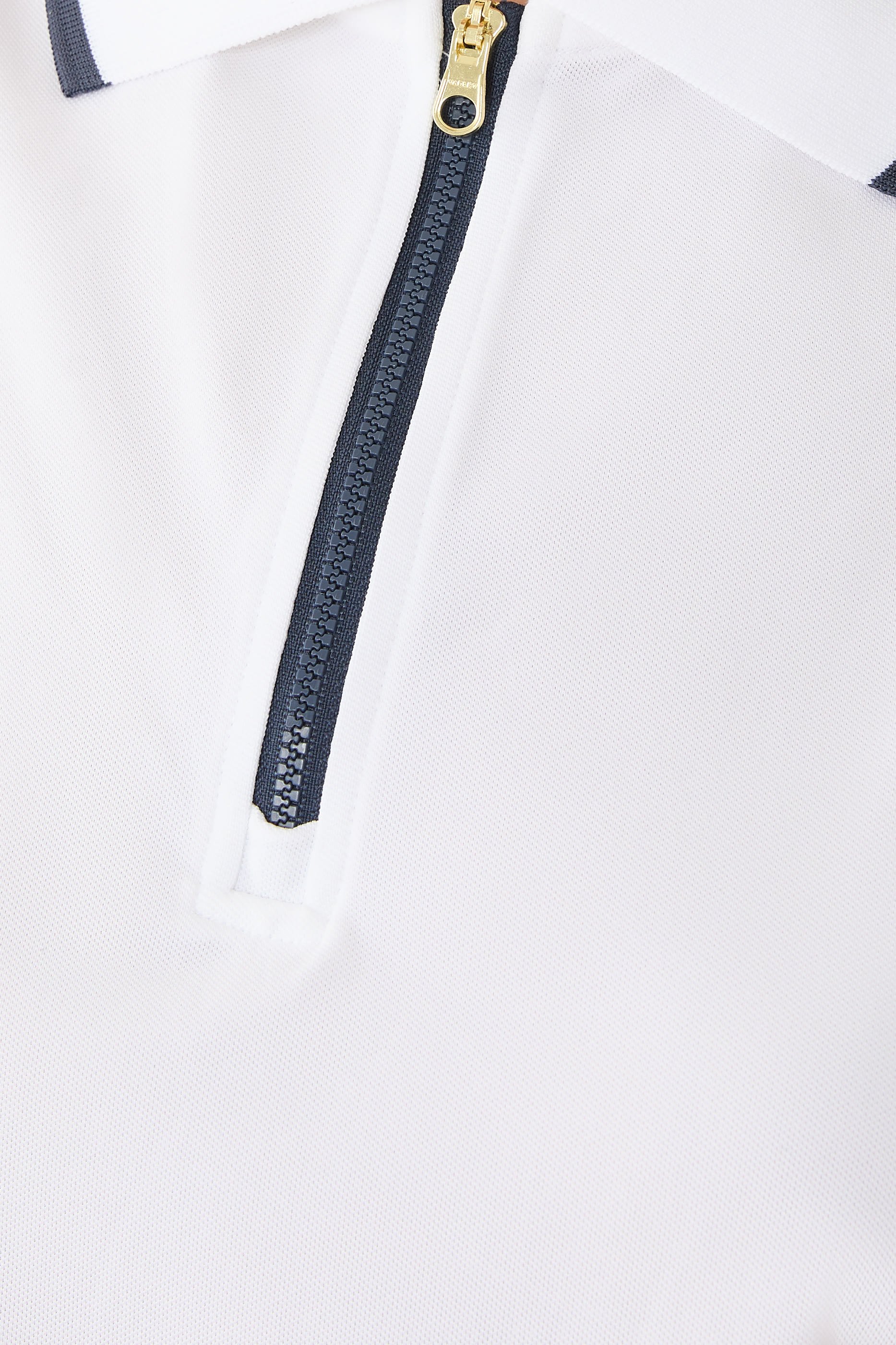 بلوزة كامي بلا أكمام برفورمنس