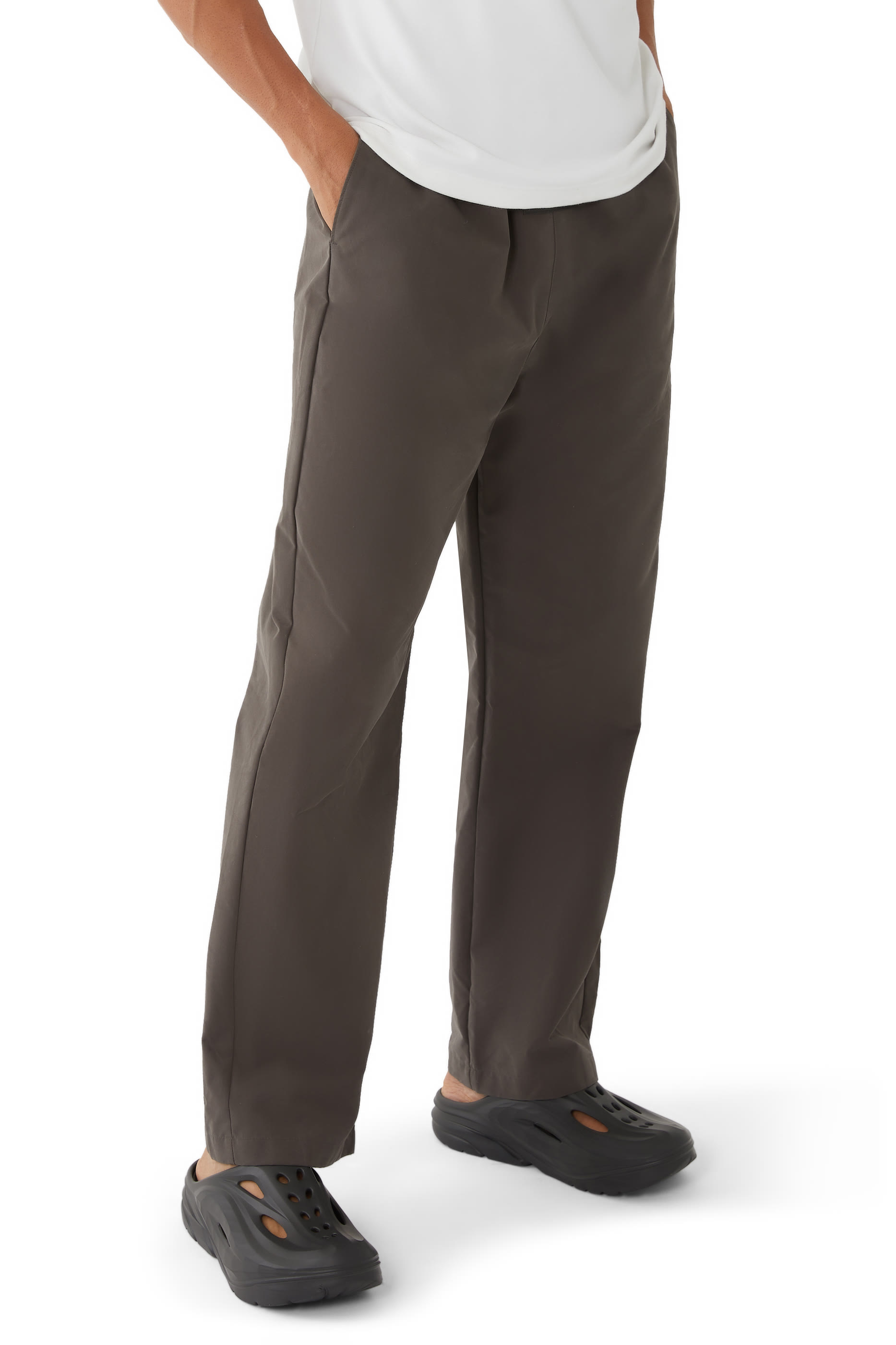 حذاء أورا ريكافري مفتوح من الخلف