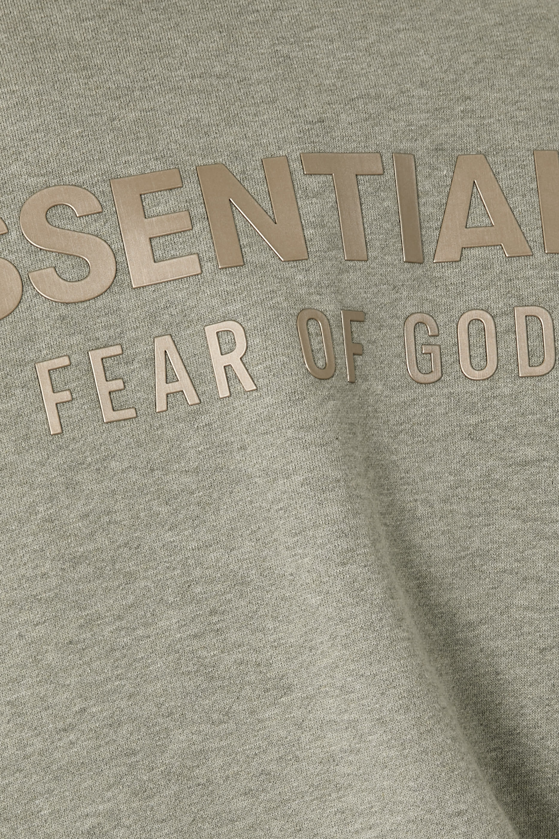 سويت شيرت بقصة كلاسيكية وياقة ضيقة صوف