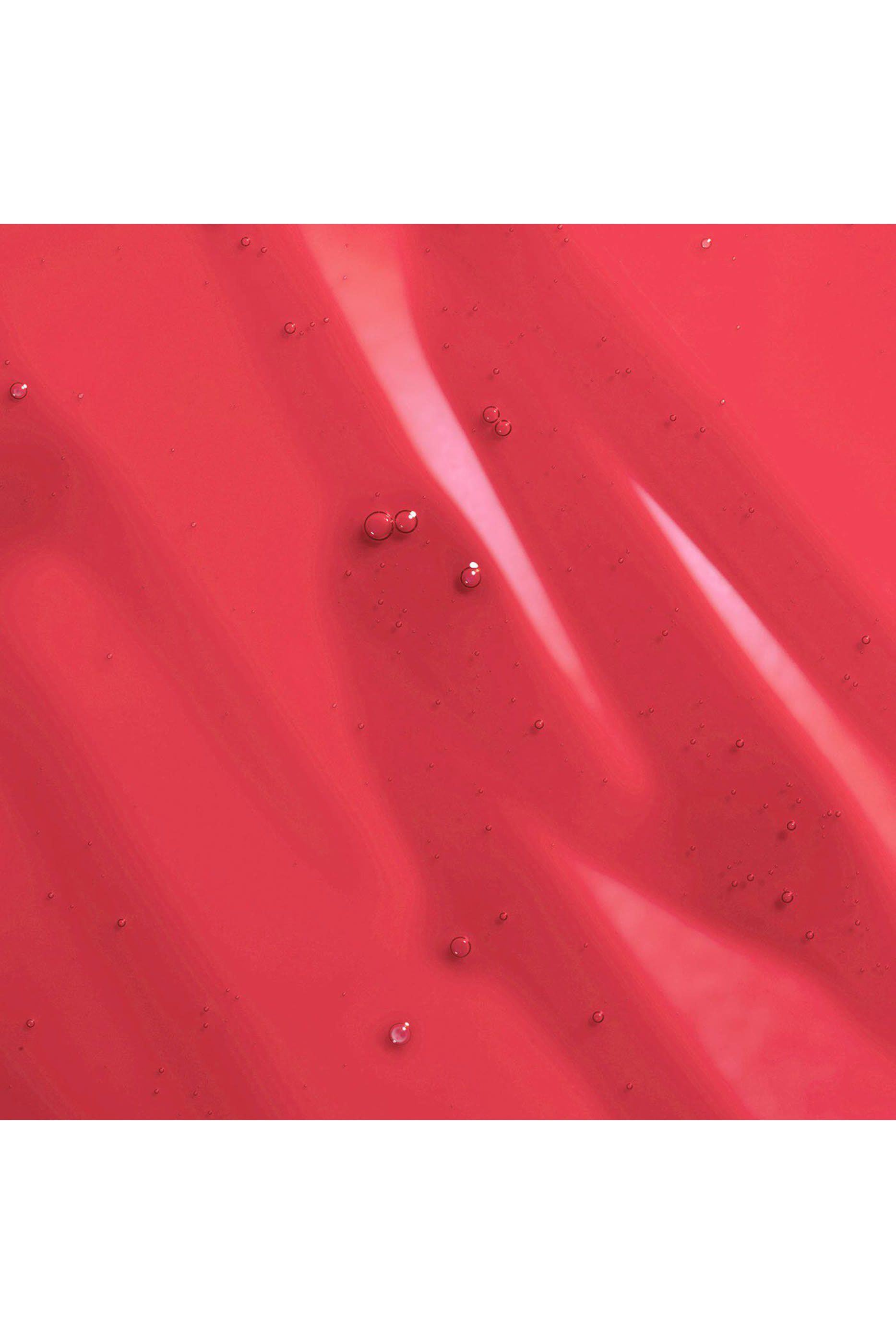 ملون شفاه مائي