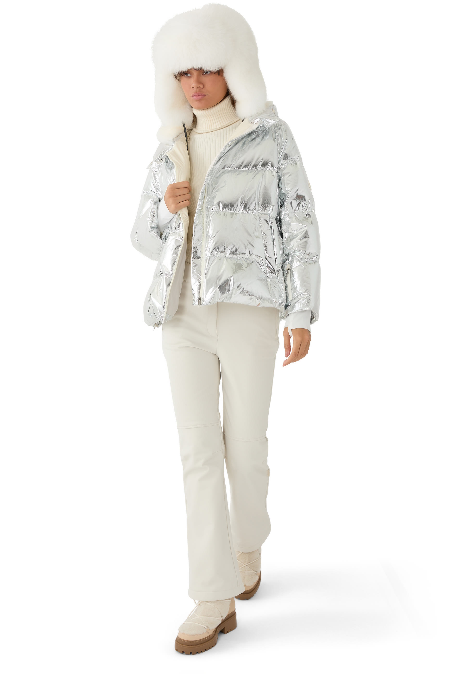 جاكيت مبطن بغطاء للرأس نايلون لامع معالج