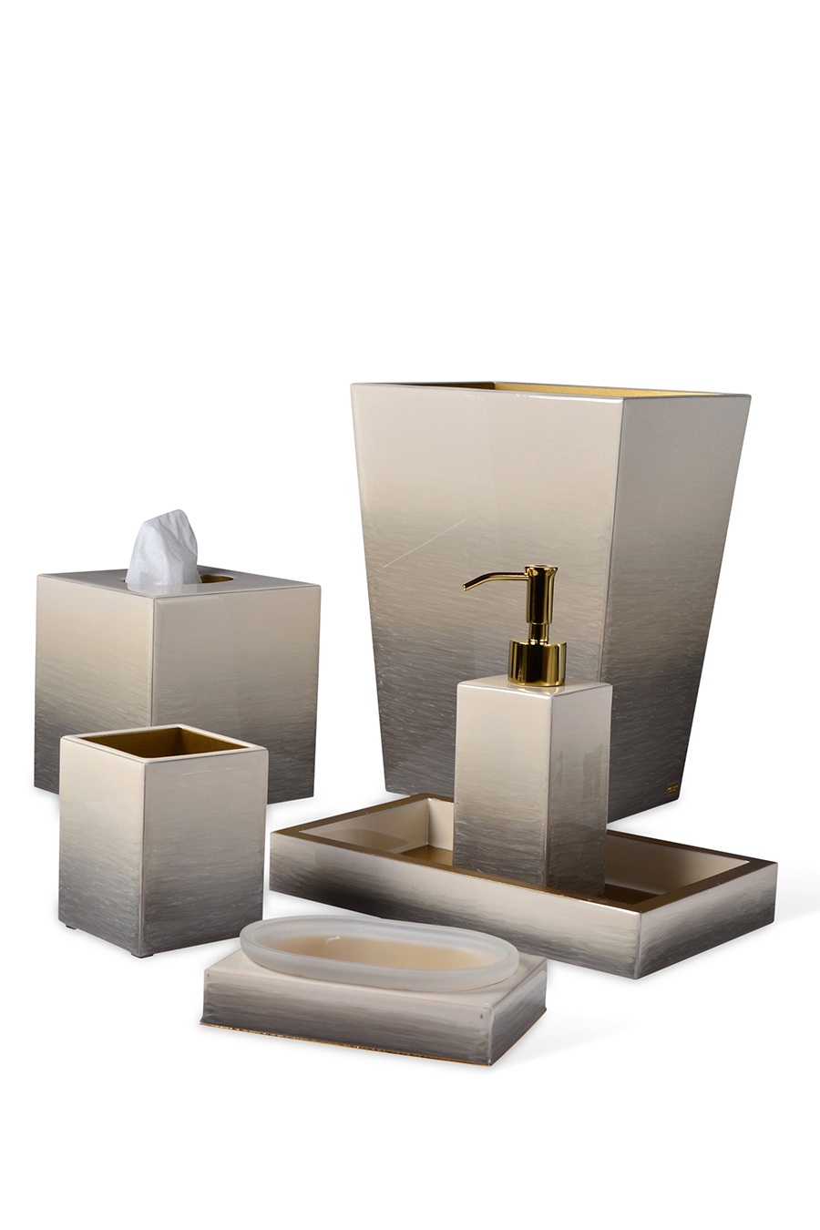 طبق صابون بألوان متدرجة