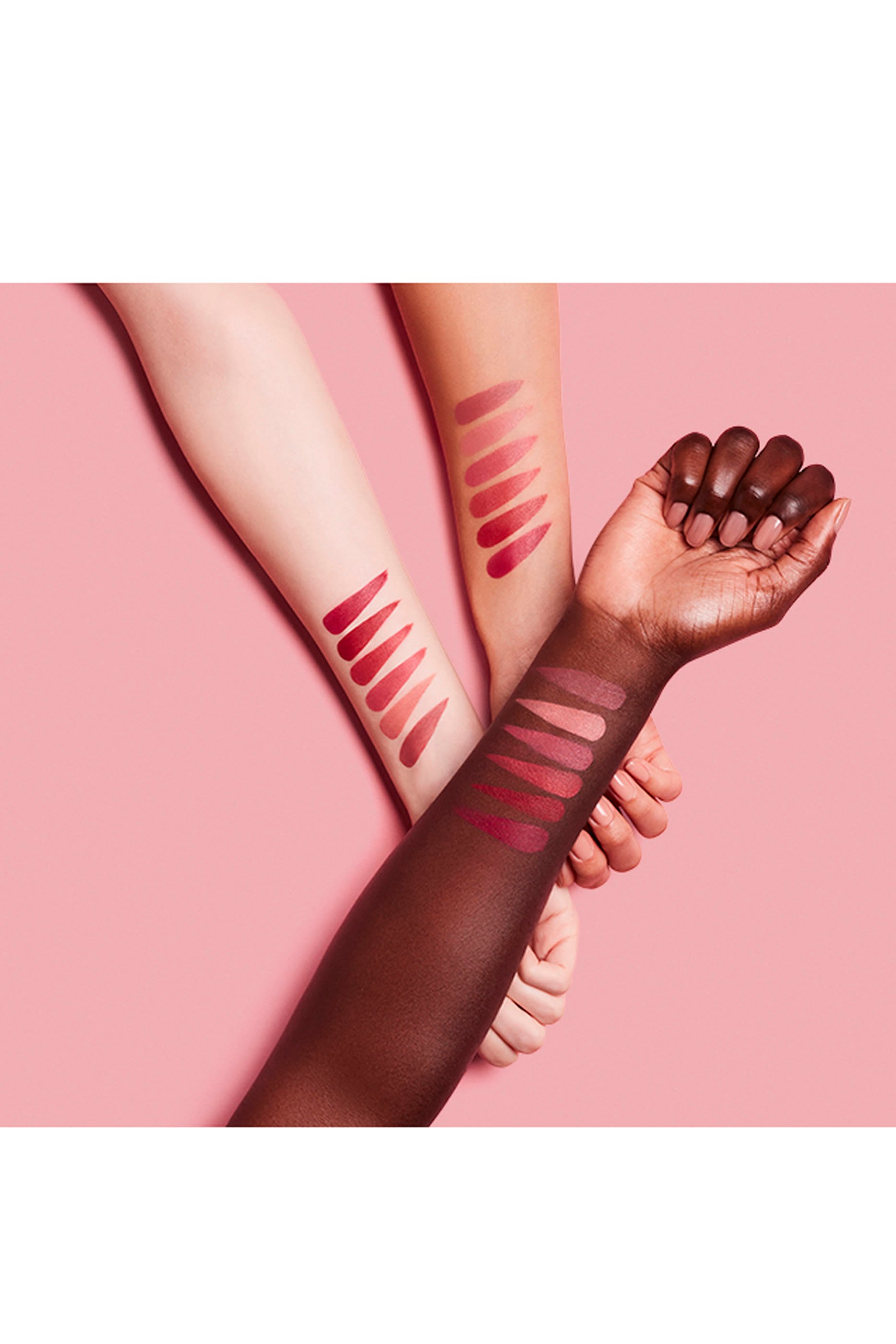 أحمر شفاه غير لامع