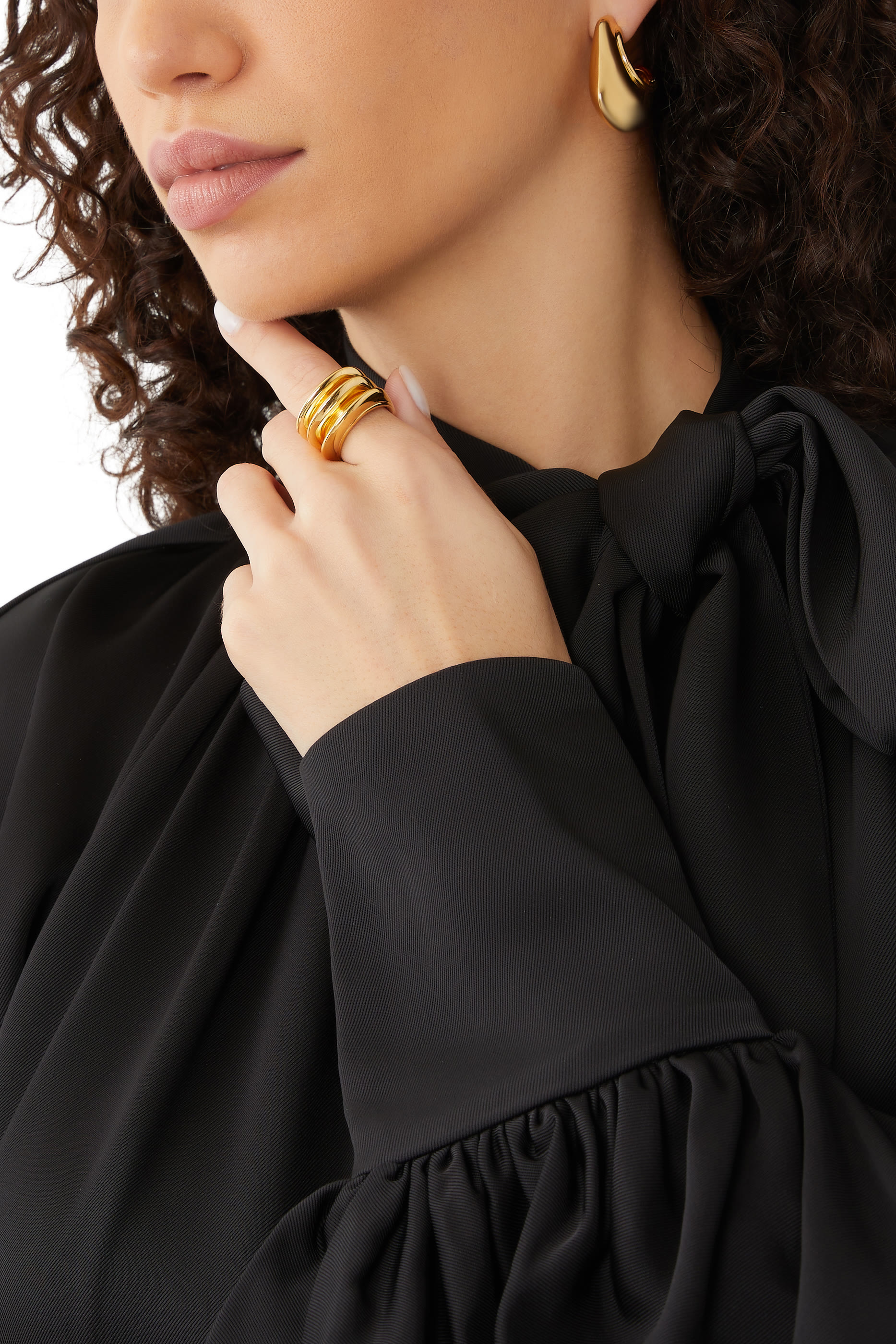 خاتم بتصميم منفوخ بثلاث تجويفات