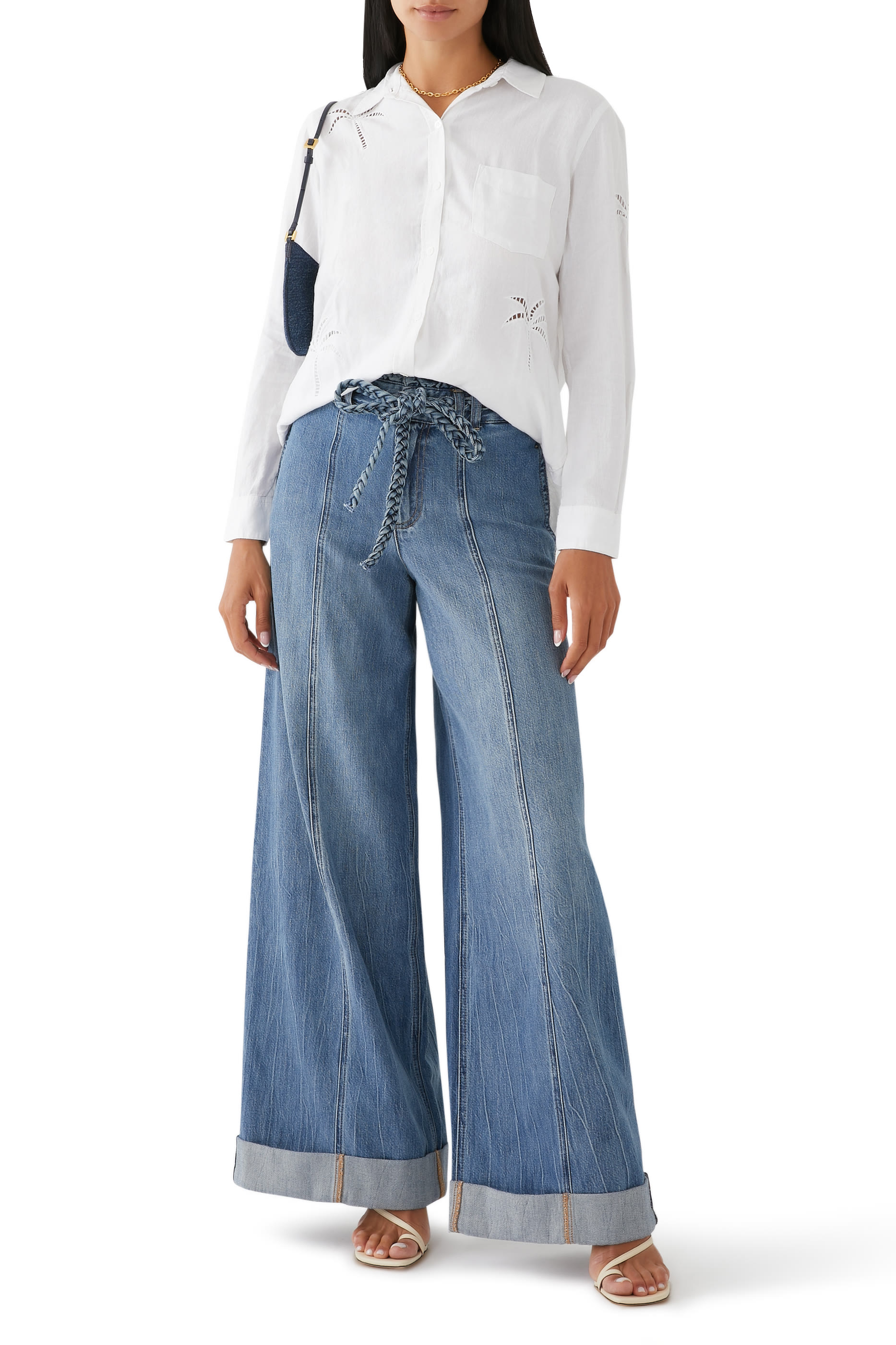 قميص شارلي بتطريزات مفرغة بتصميم نخيل