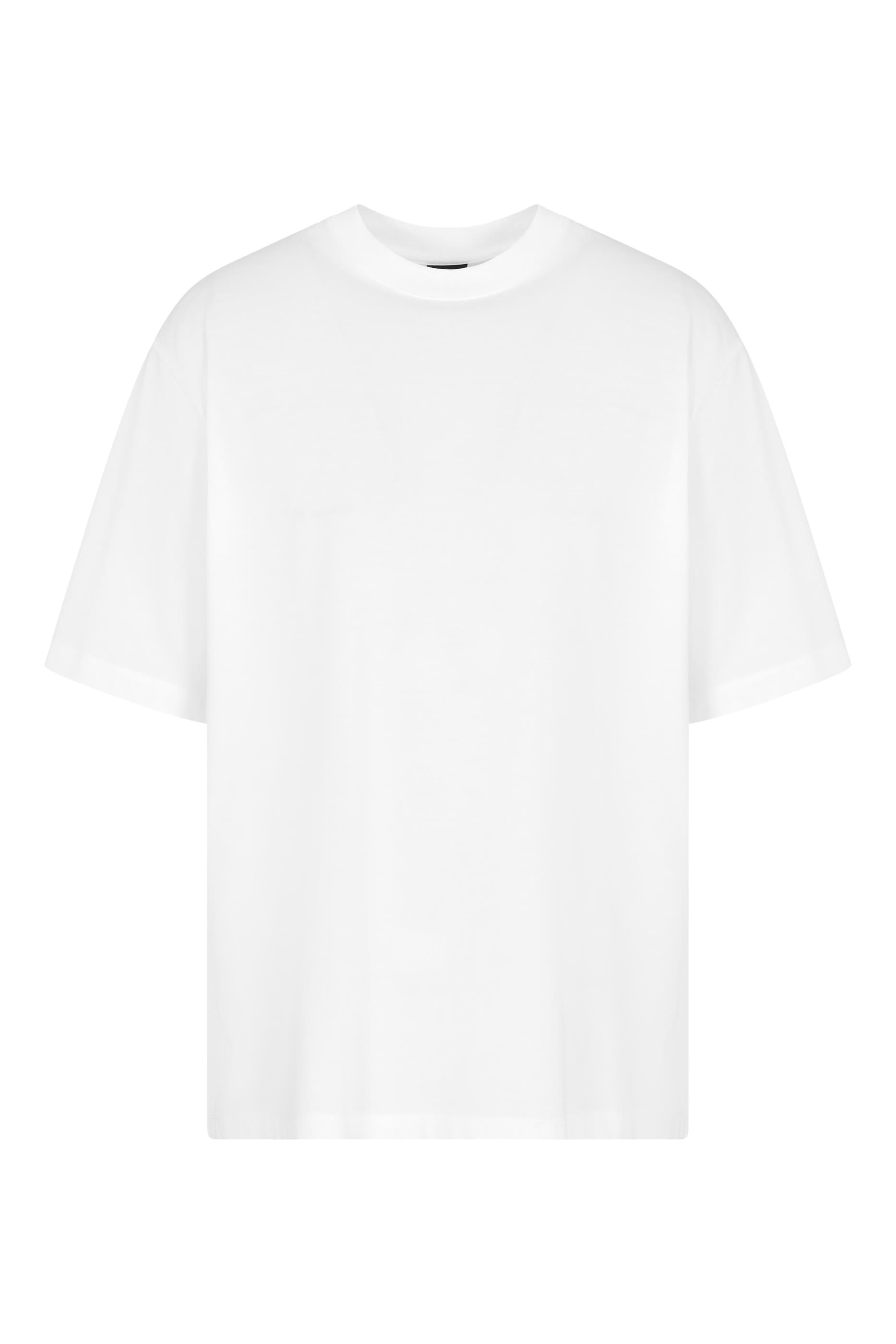 تيشيرت بأكمام قصيرة