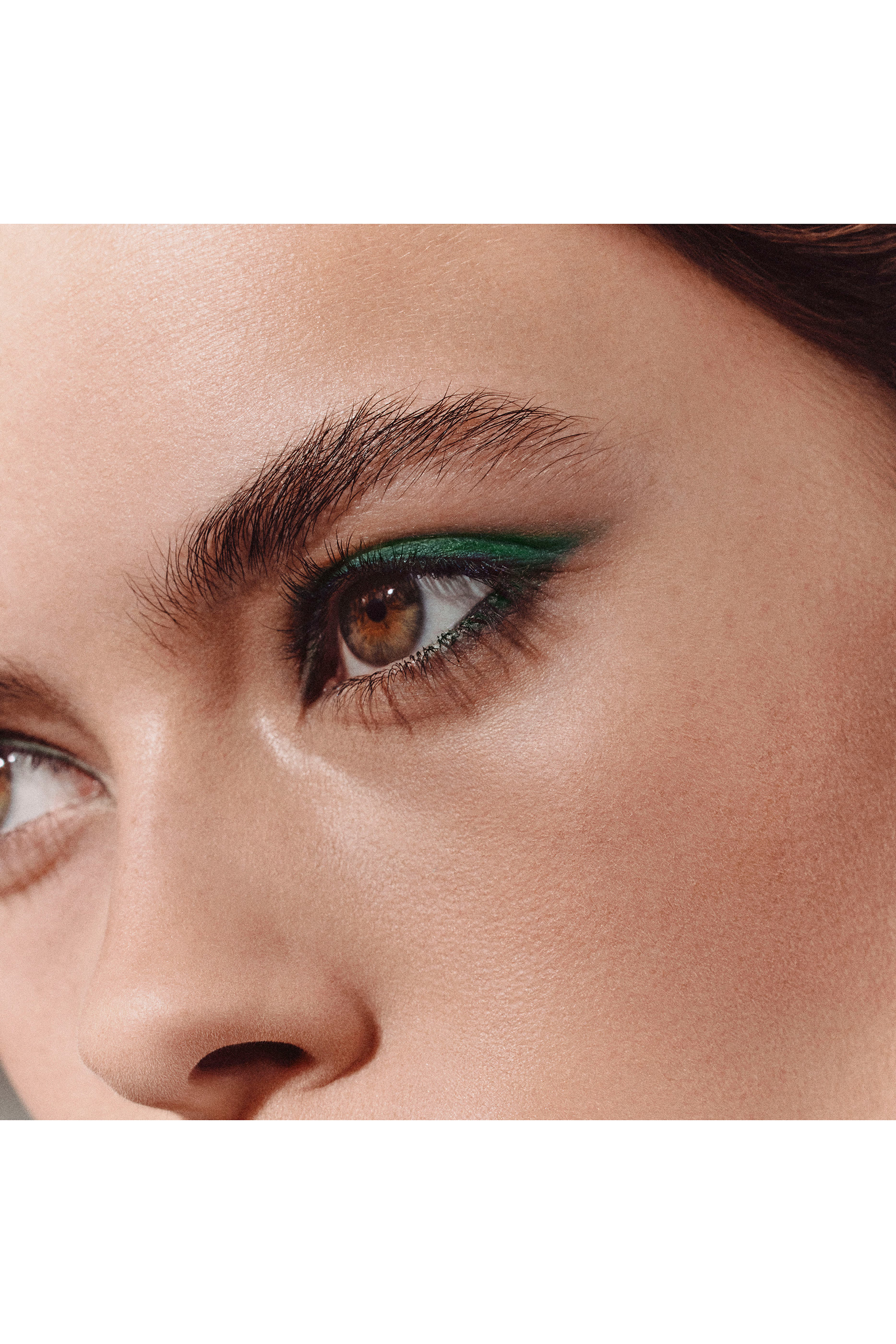 قلم لتحديد العيون Trait d'Herm&egrave;s