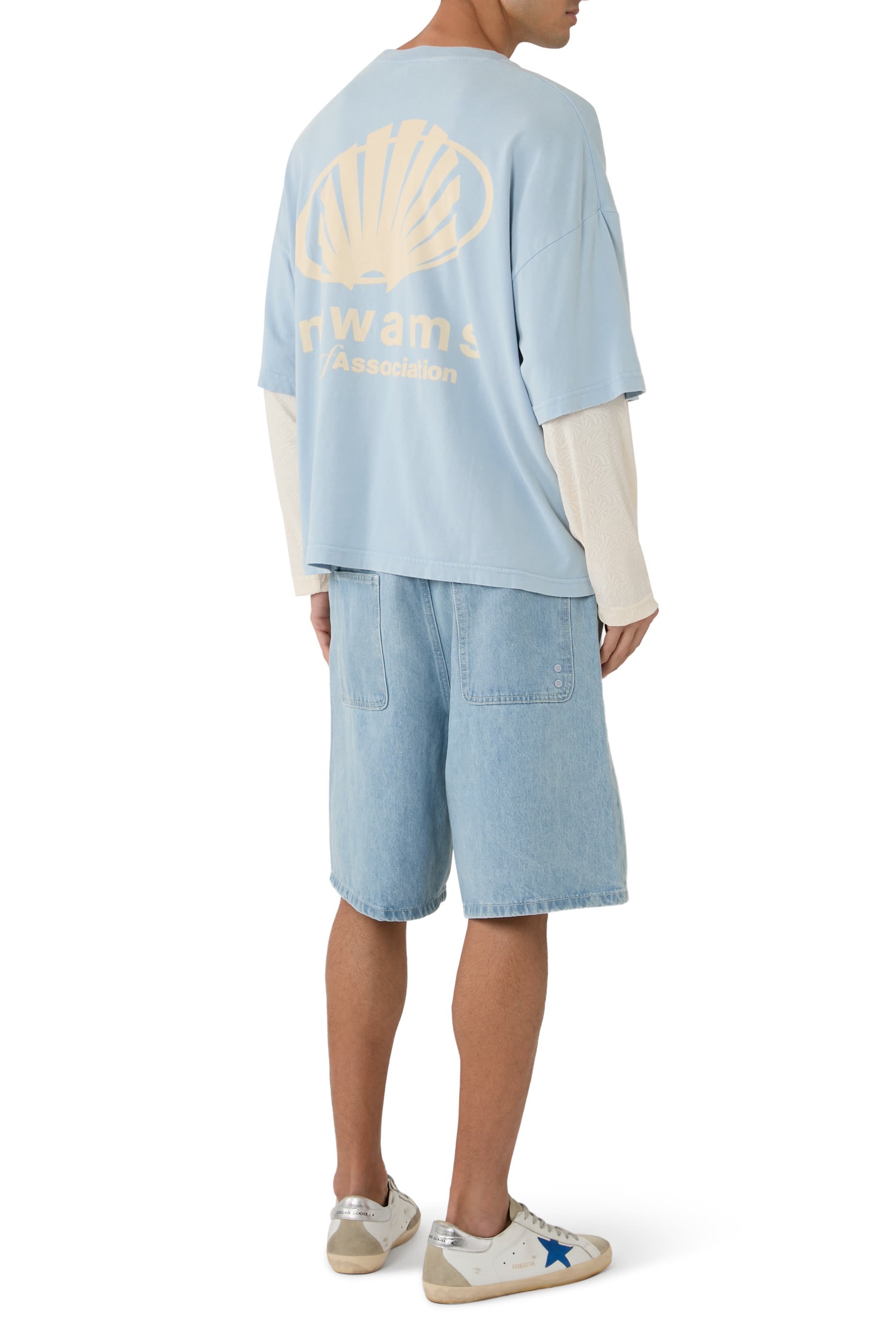 تيشيرت بشعار الماركة 