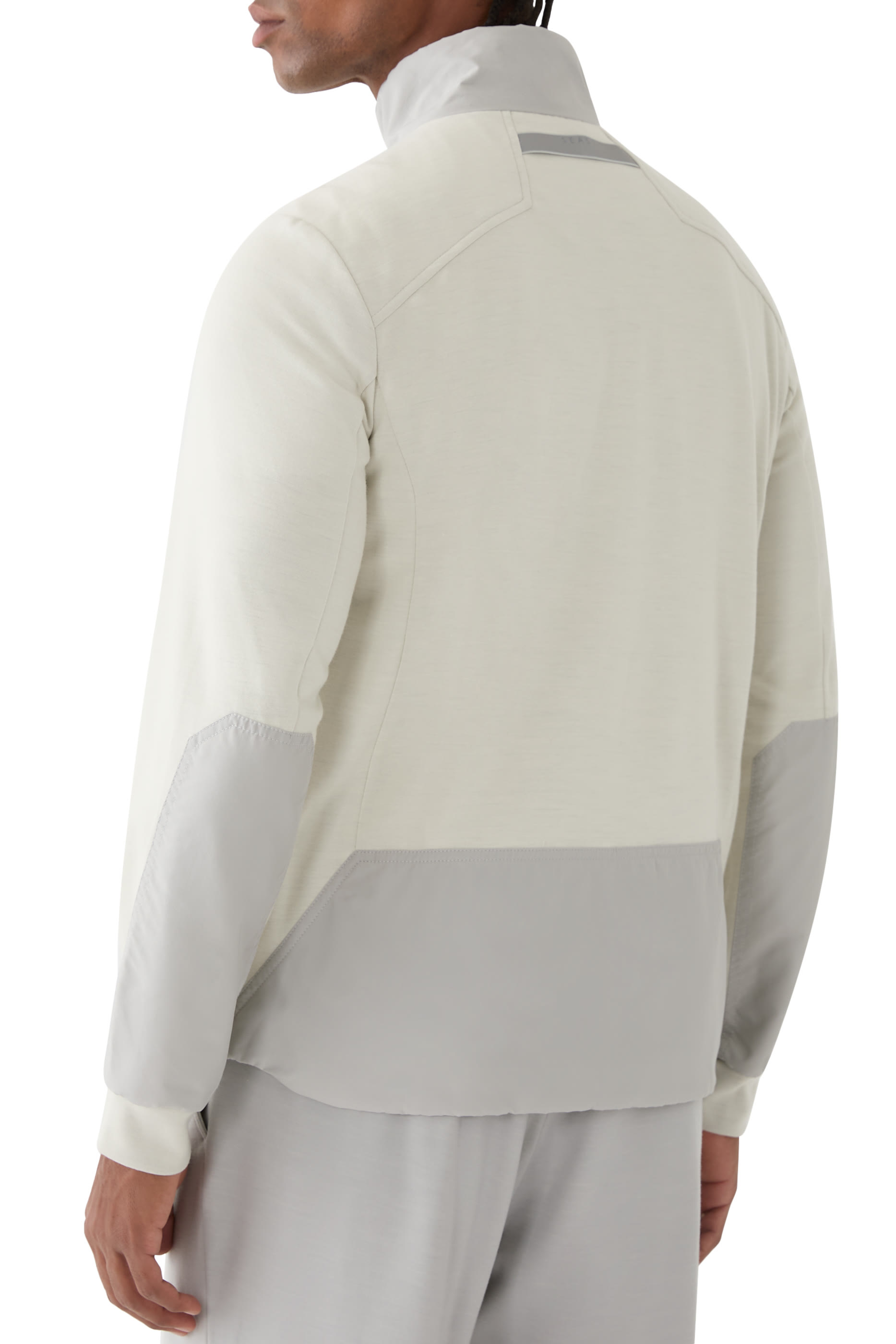 سويت شيرت إكسبلورر