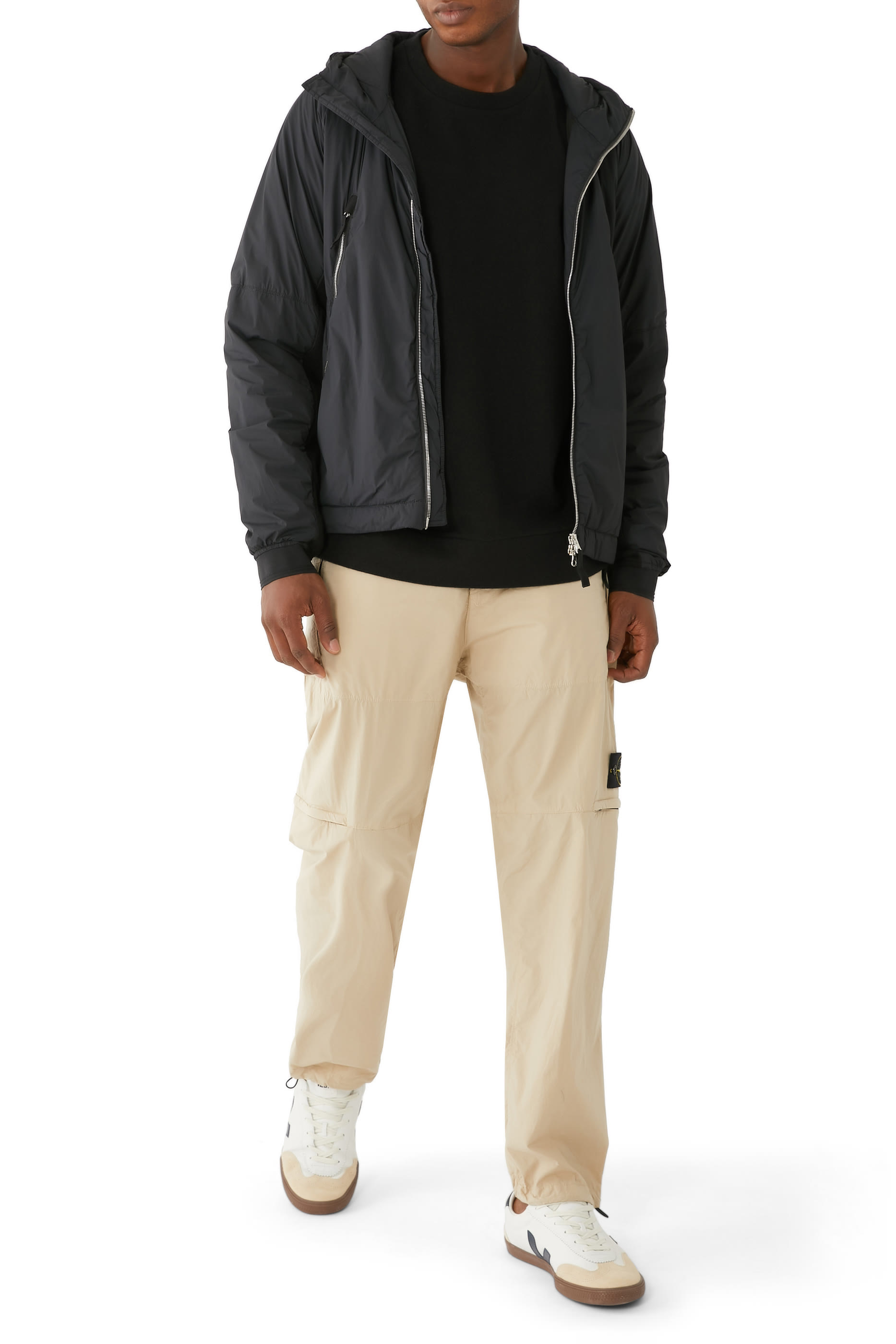 جاكيت بغطاء رأس بسحاب